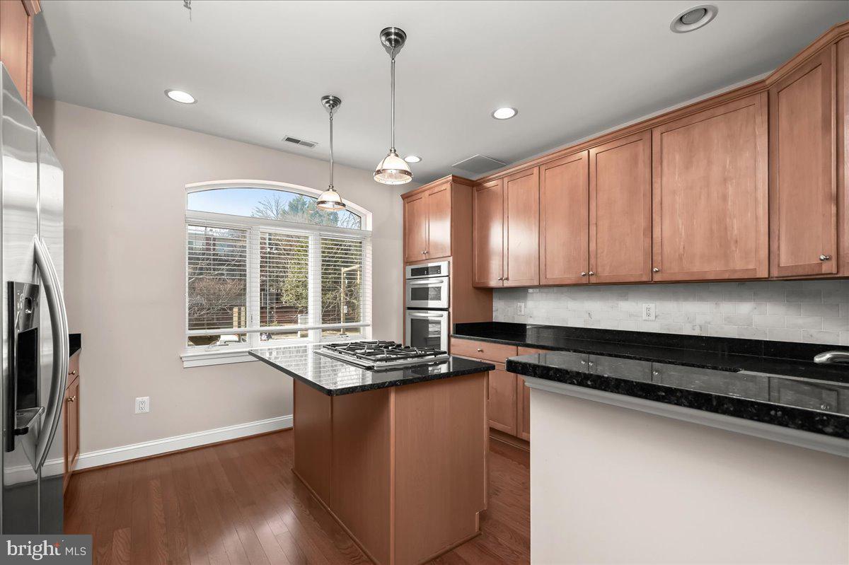 PIER HOMES AT HARBORVIEW - Residential Lease