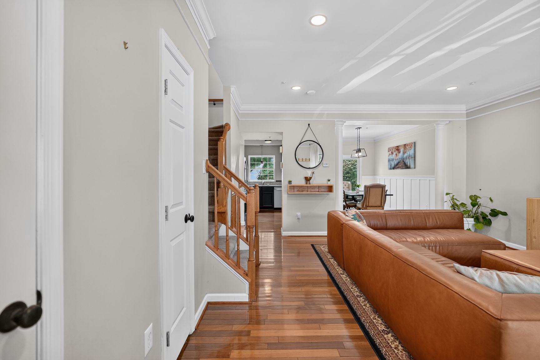 SHADY OAKS - Residential