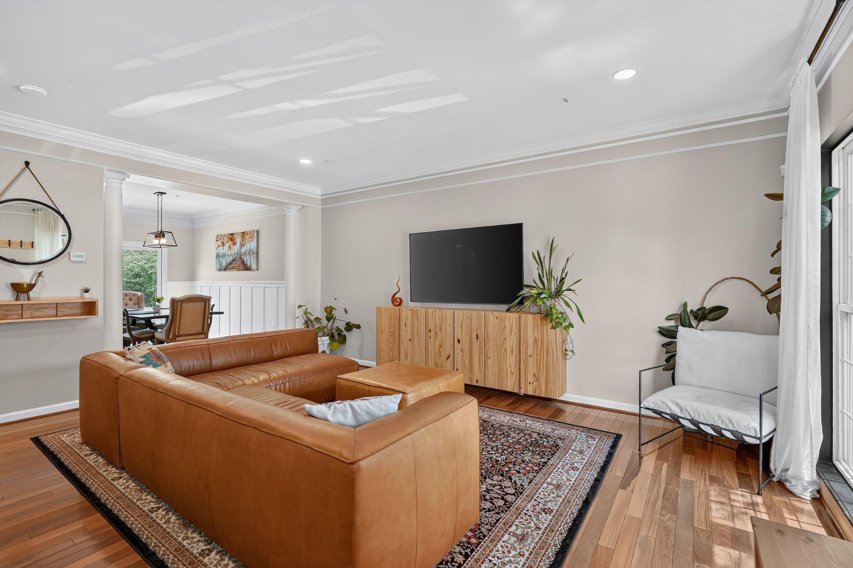 SHADY OAKS - Residential