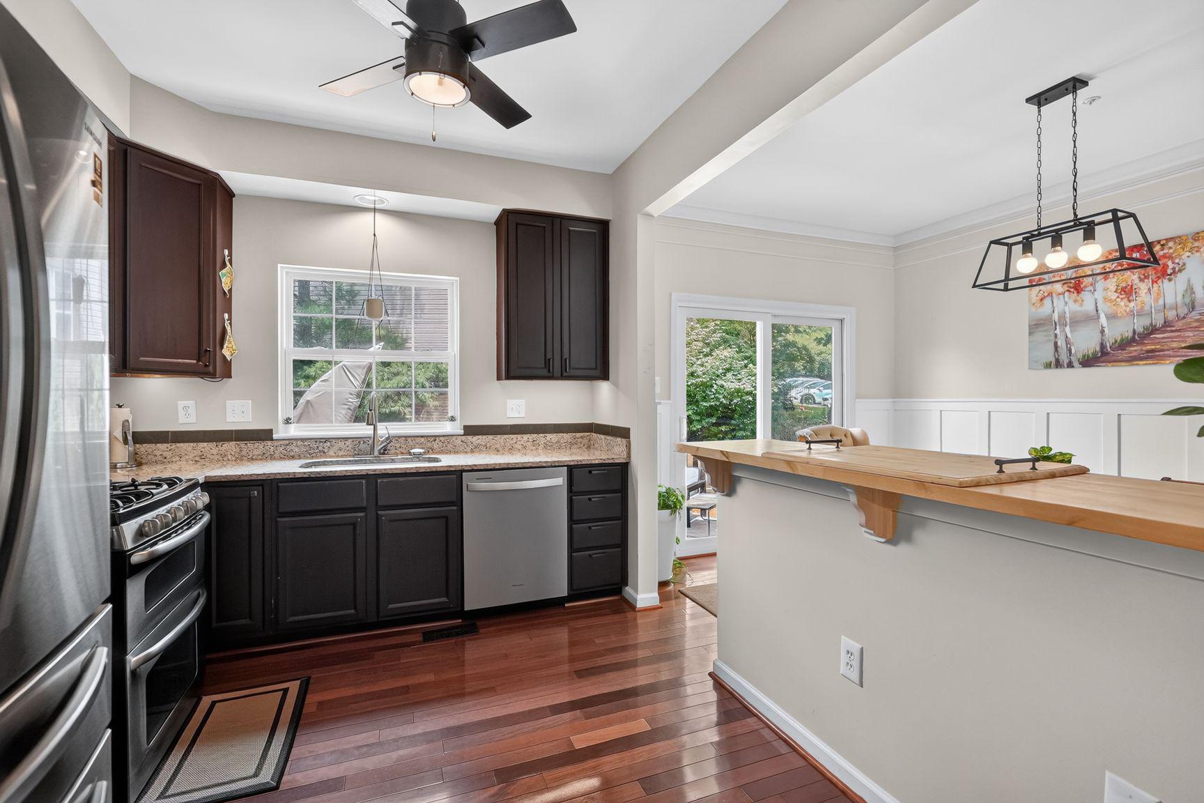 SHADY OAKS - Residential