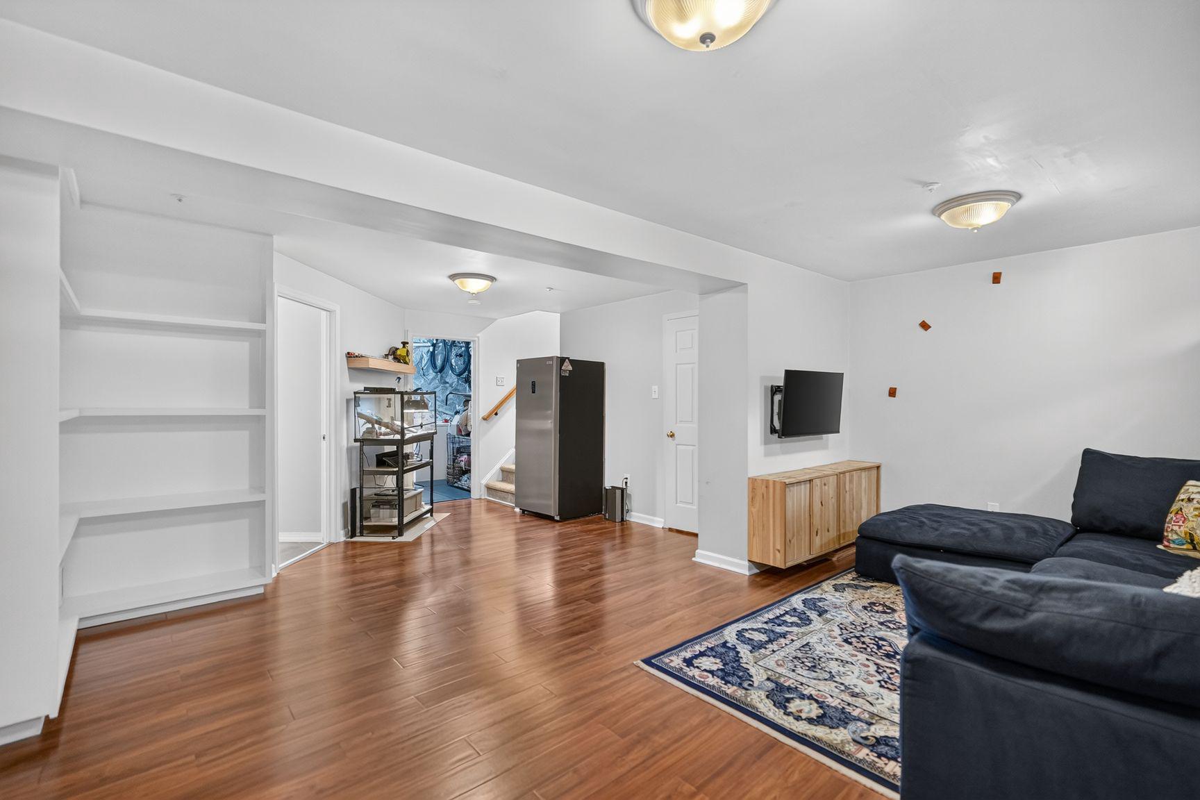SHADY OAKS - Residential