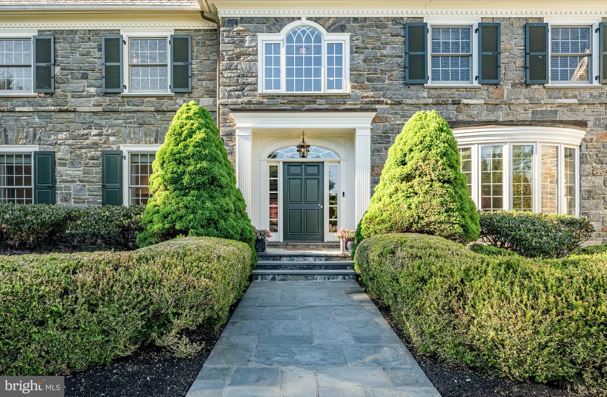 RADNOR HUNT - Residential
