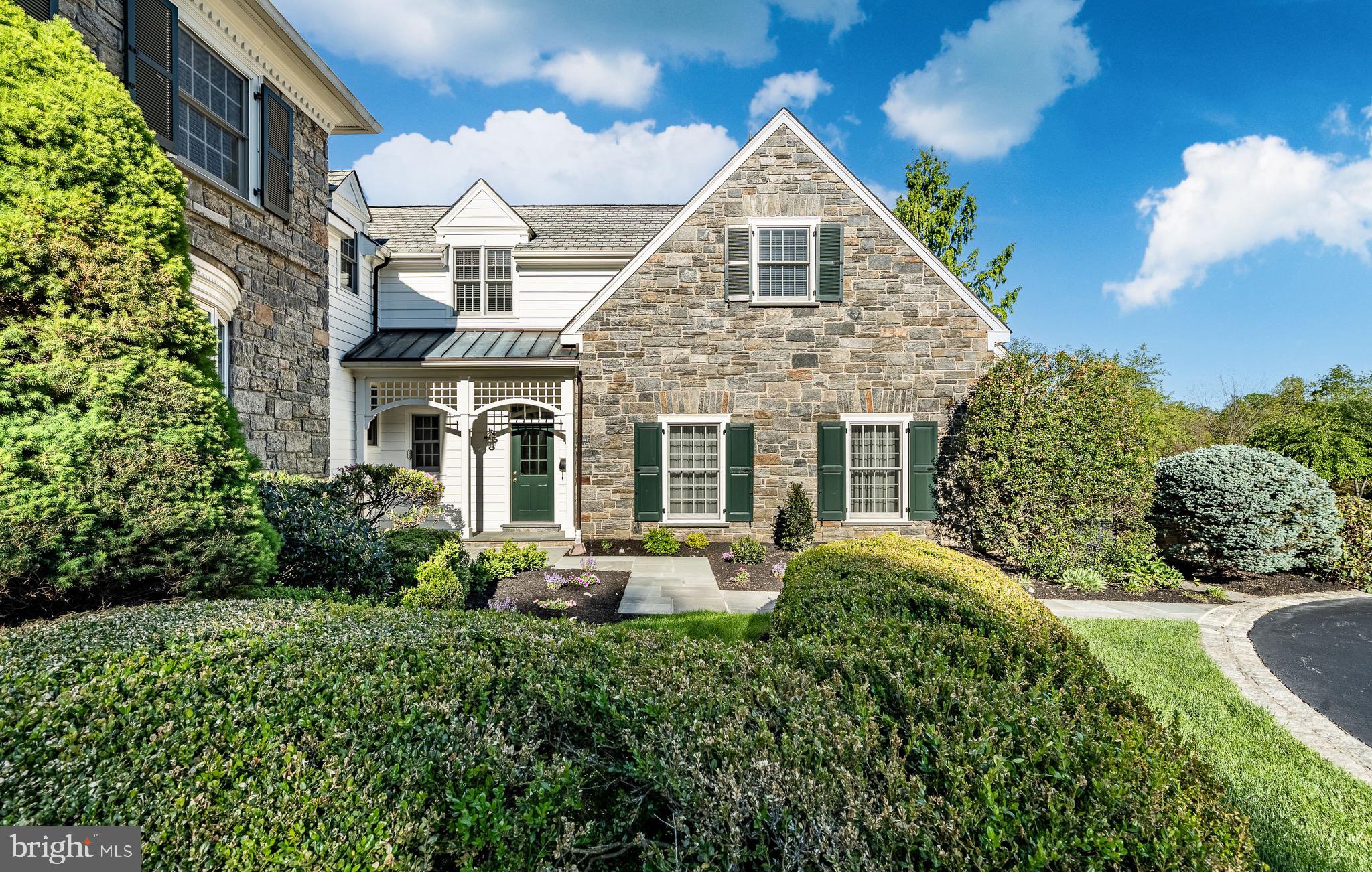 RADNOR HUNT - Residential