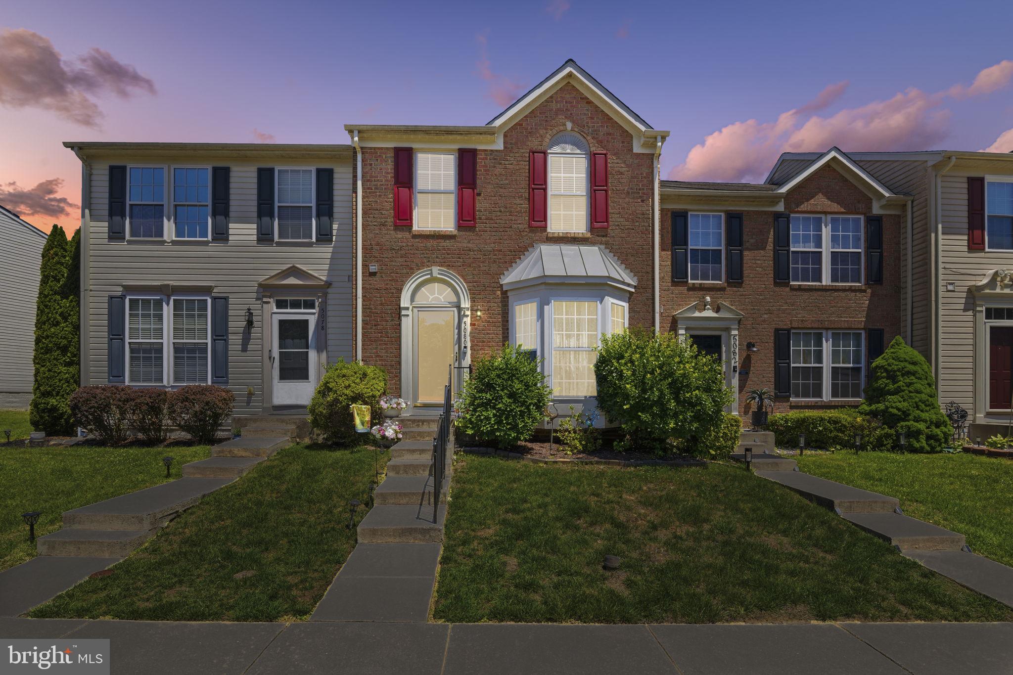HOLLY WOODS - Residential