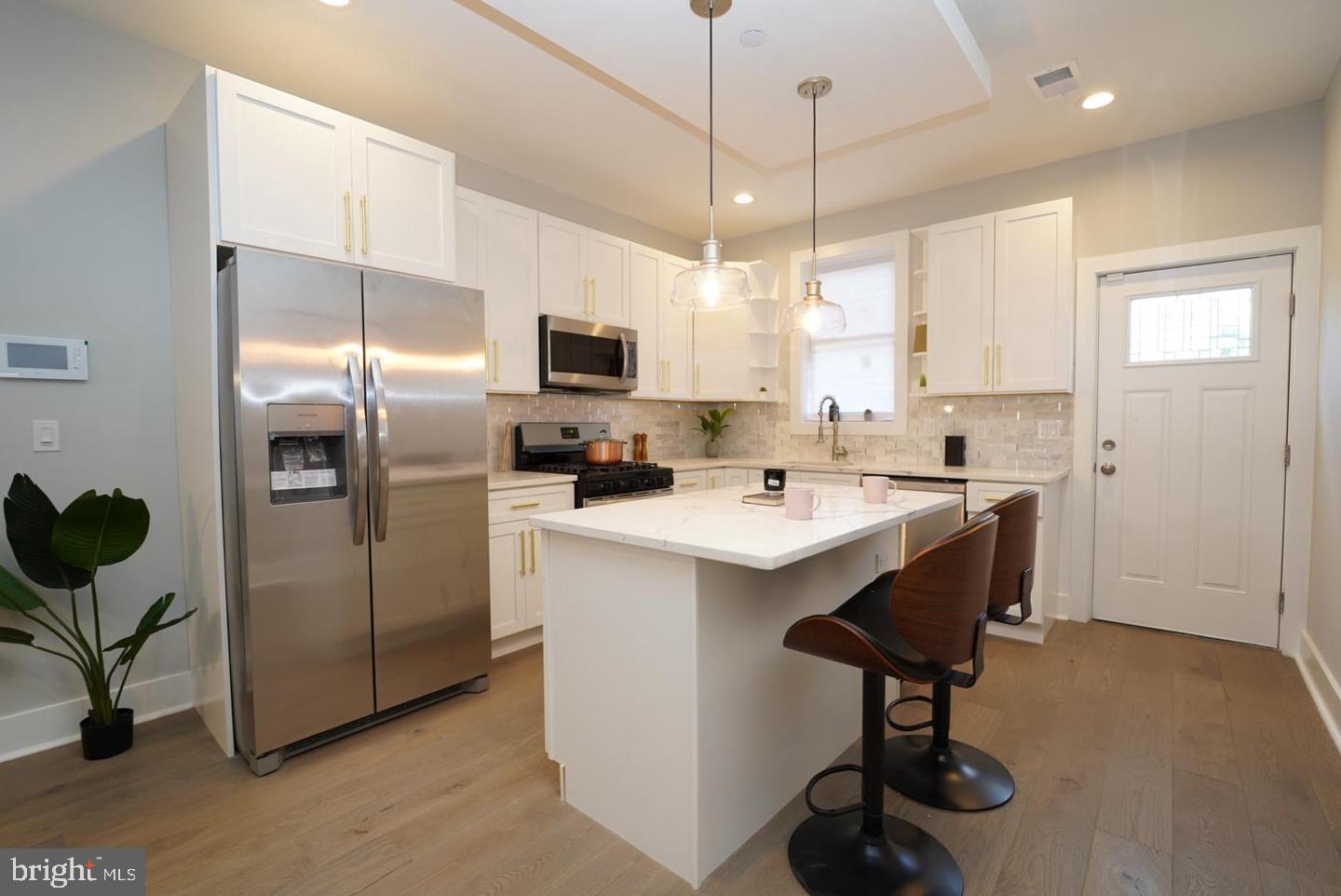 NORRIS SQUARE - Residential Lease