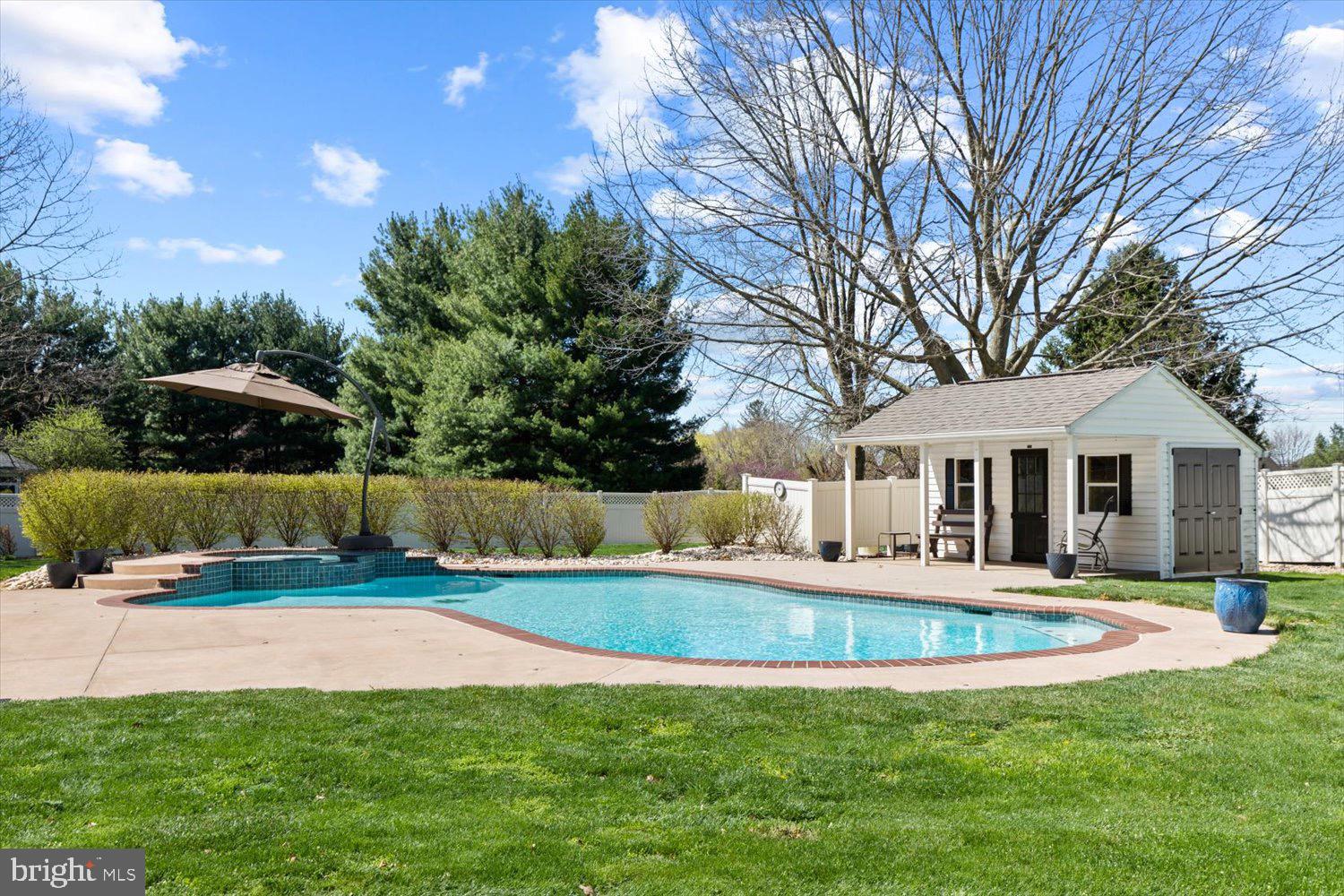 BUCKWOOD HILLS - Residential