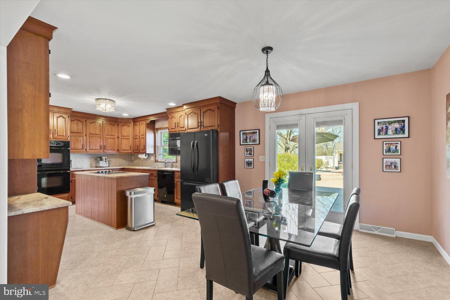 BUCKWOOD HILLS - Residential