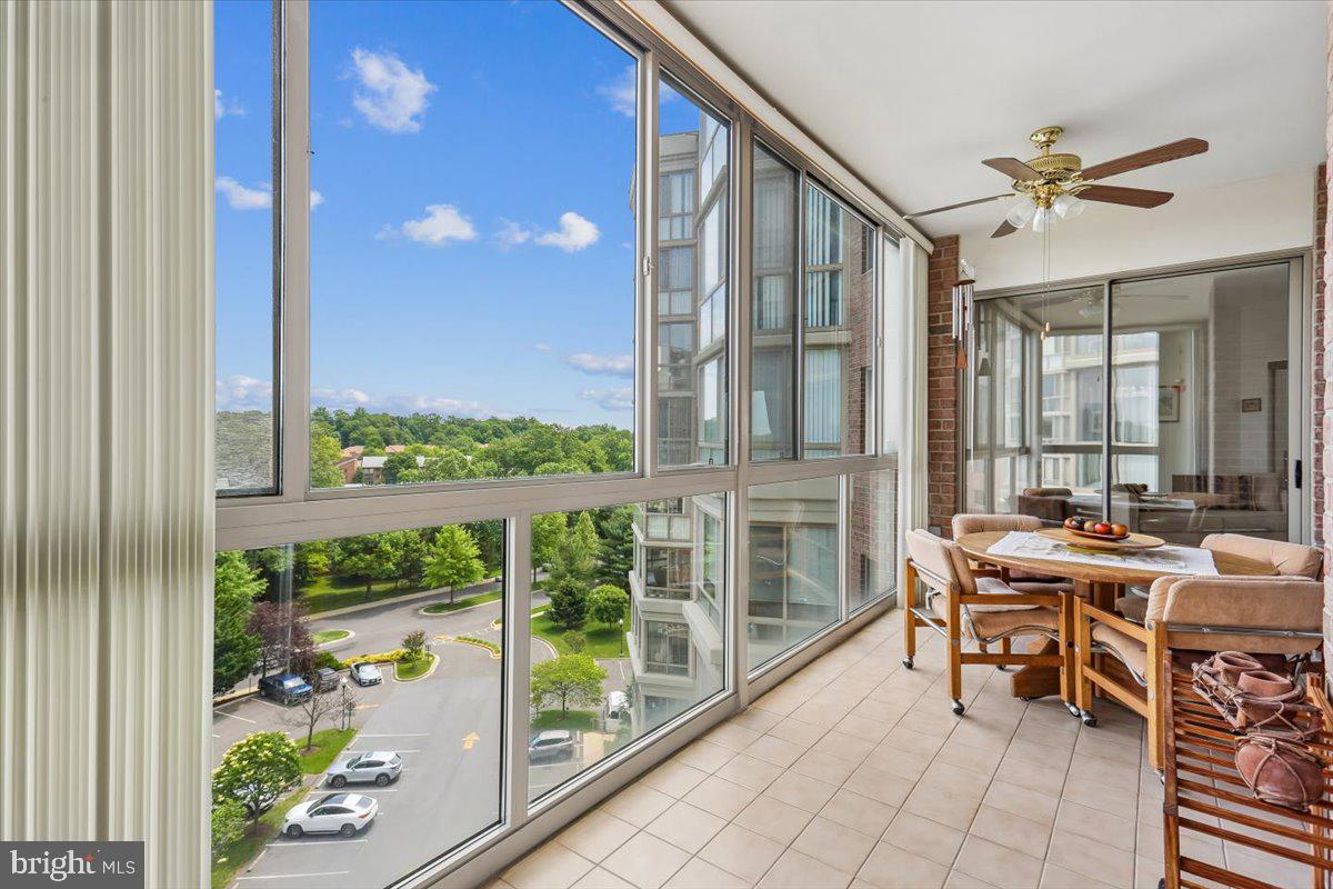 LEISURE WORLD - Residential