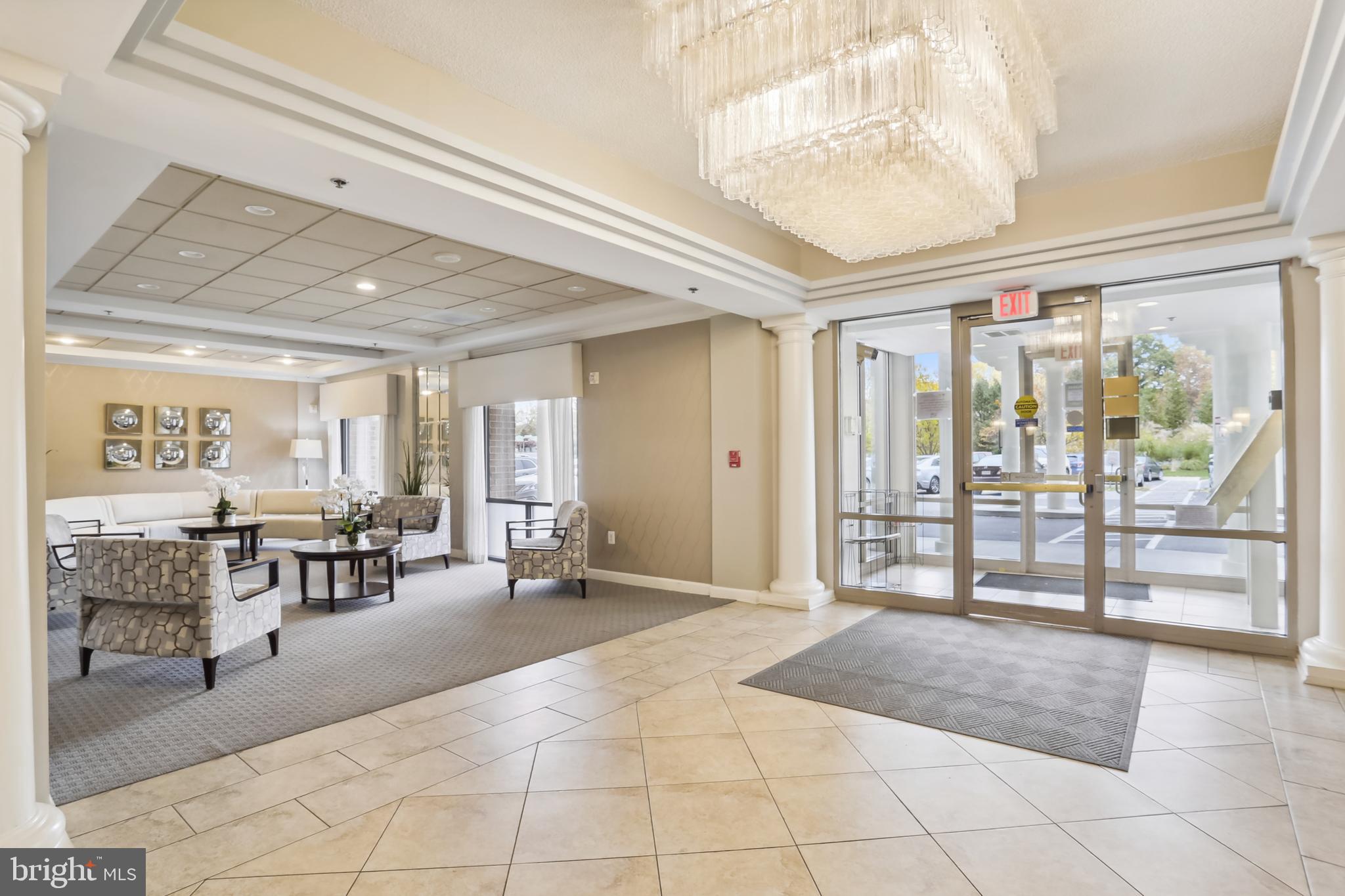 LEISURE WORLD - Residential