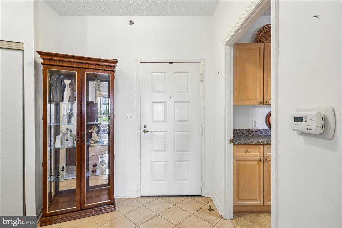 LEISURE WORLD - Residential