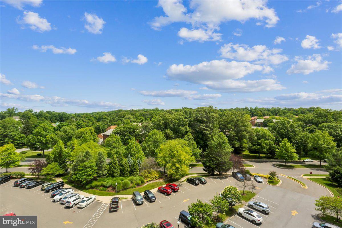 LEISURE WORLD - Residential