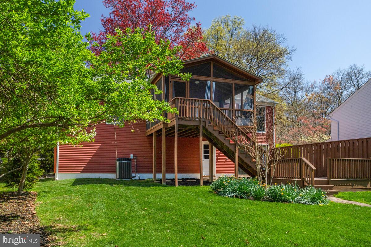 VILLAGE OF LONG REACH - Residential
