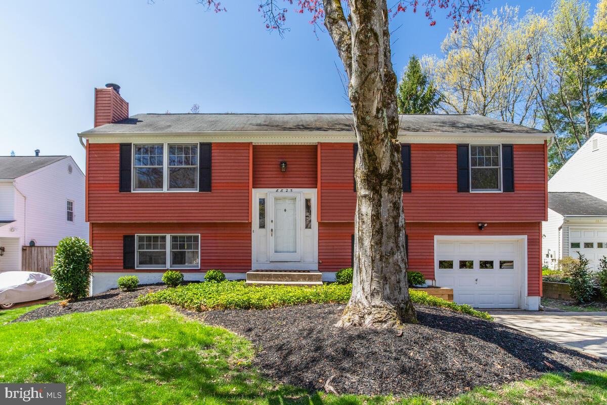 VILLAGE OF LONG REACH - Residential
