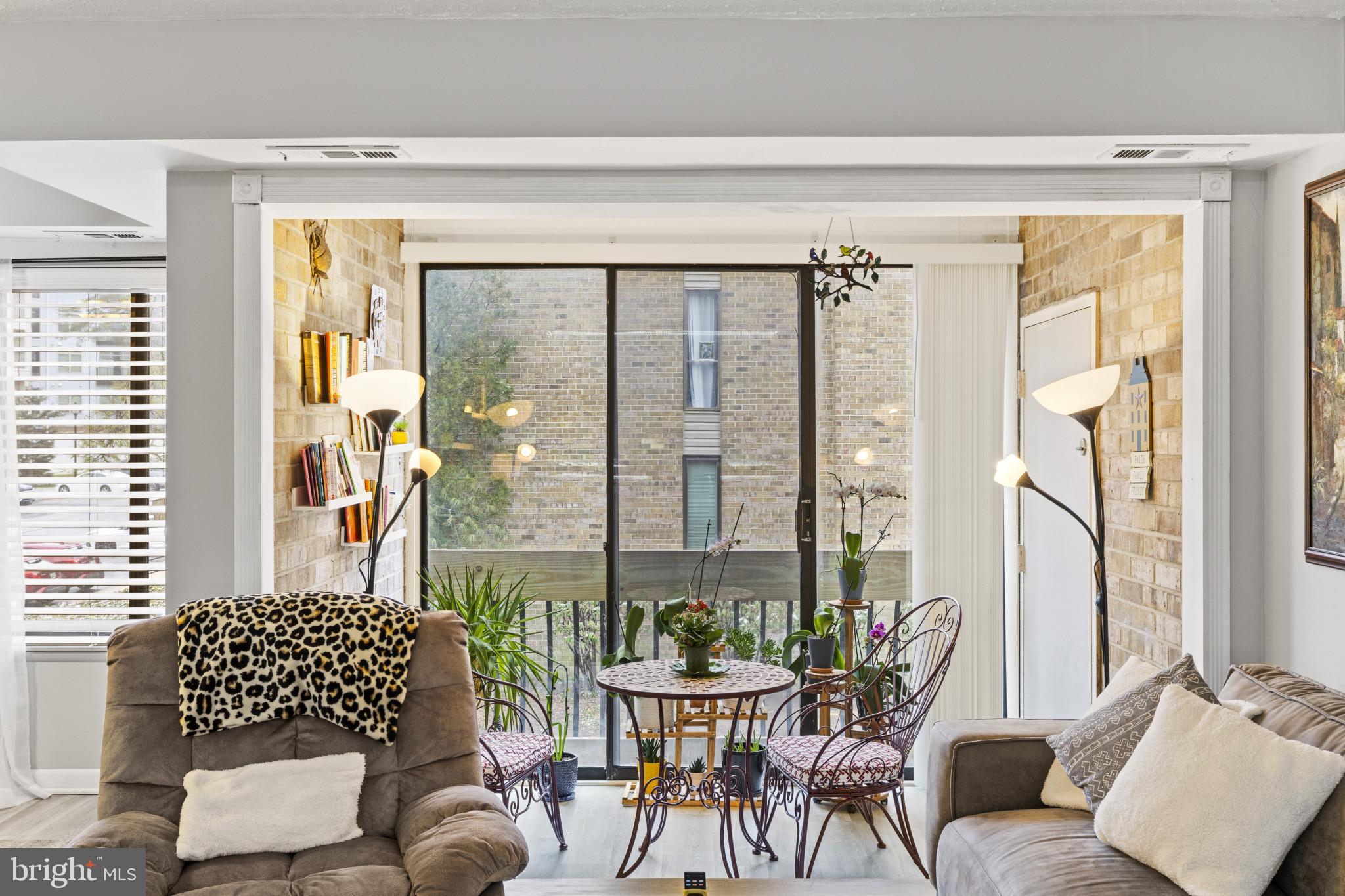 CROSS FOX - Residential