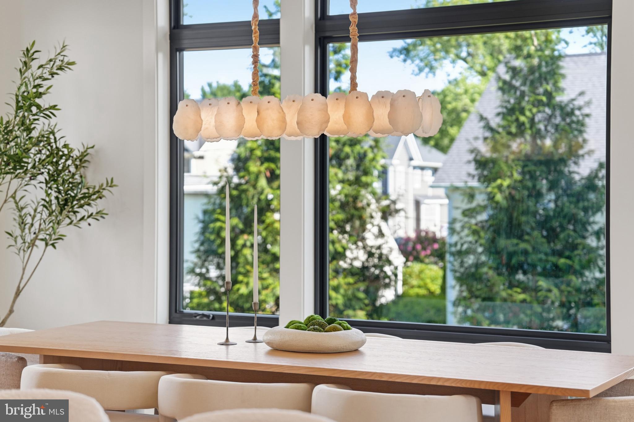 AYRLAWN - Residential