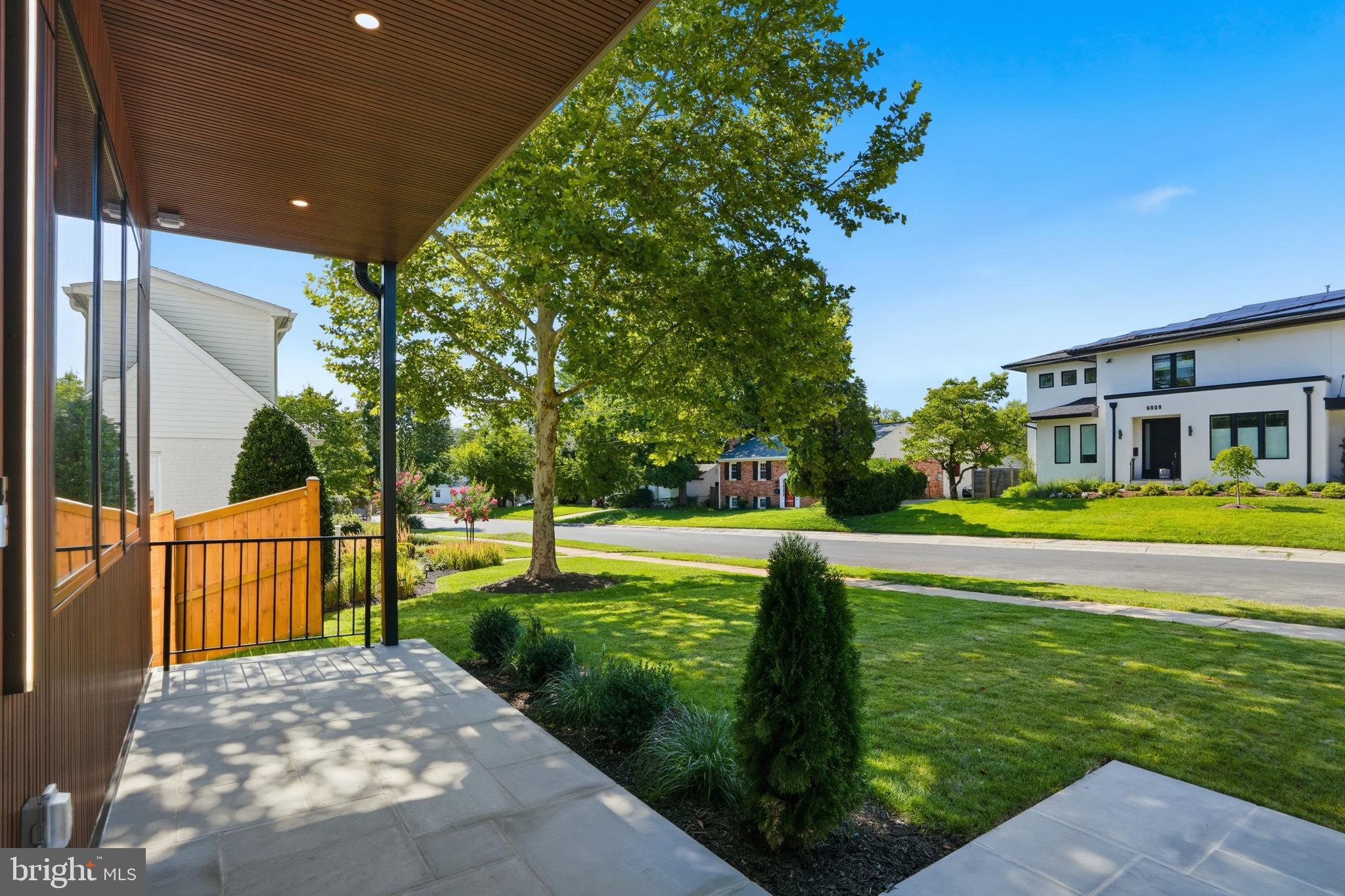 AYRLAWN - Residential
