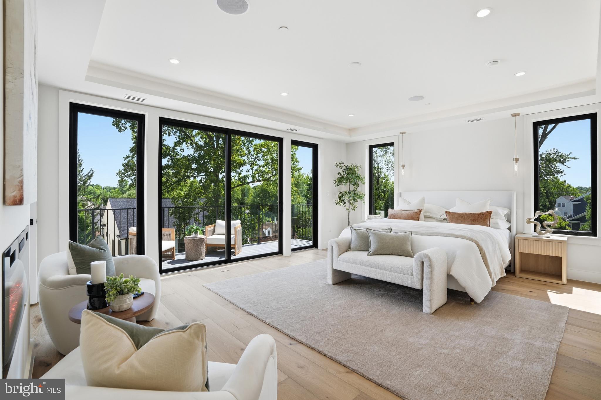 AYRLAWN - Residential