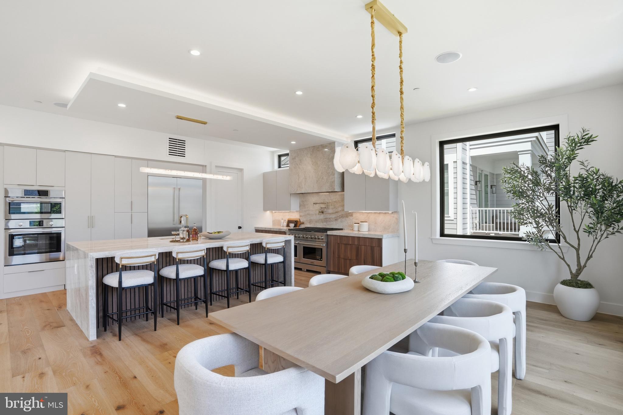 AYRLAWN - Residential