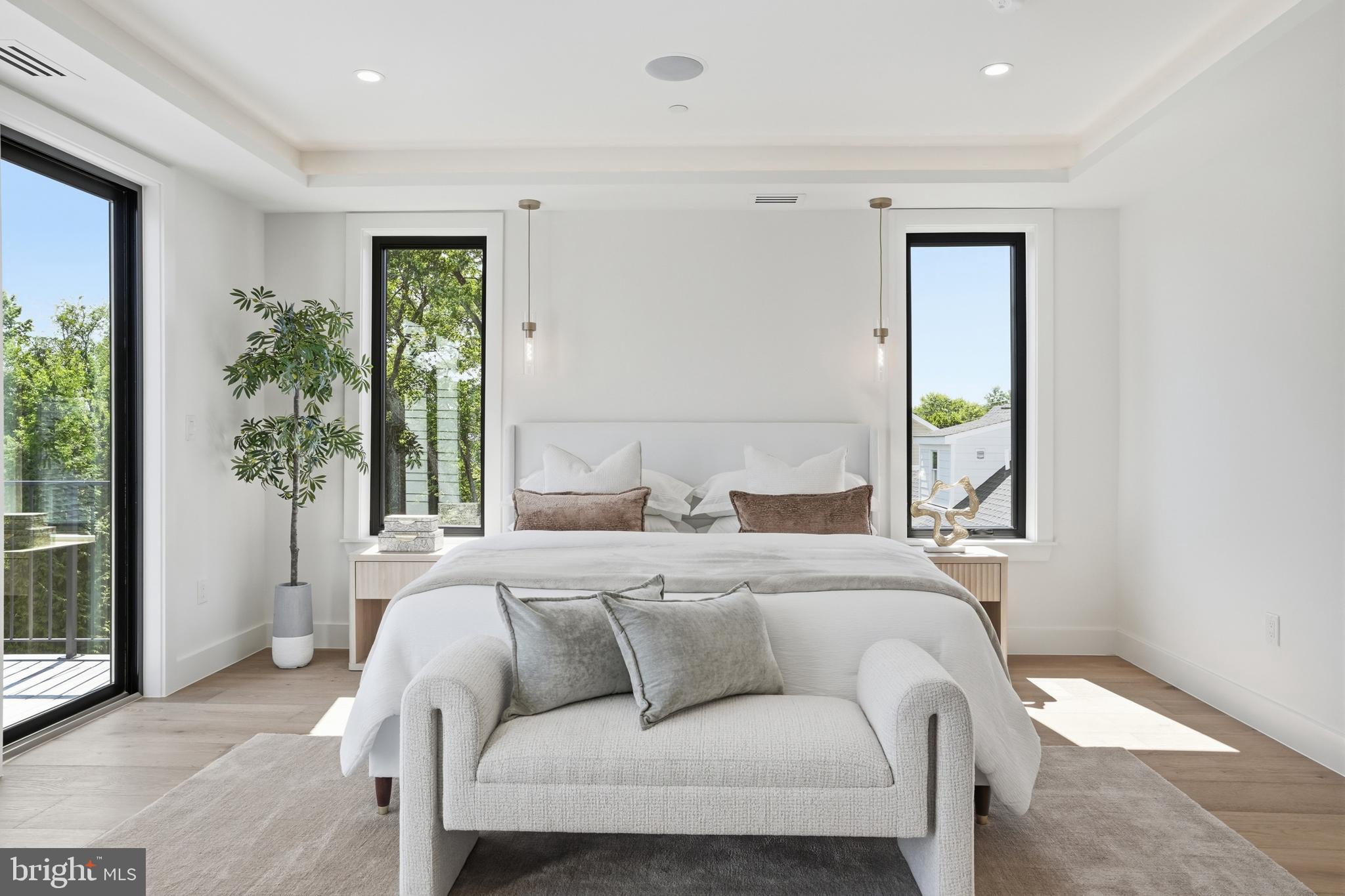 AYRLAWN - Residential