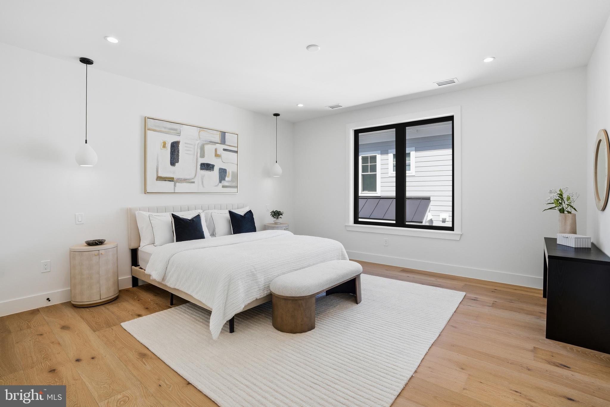AYRLAWN - Residential