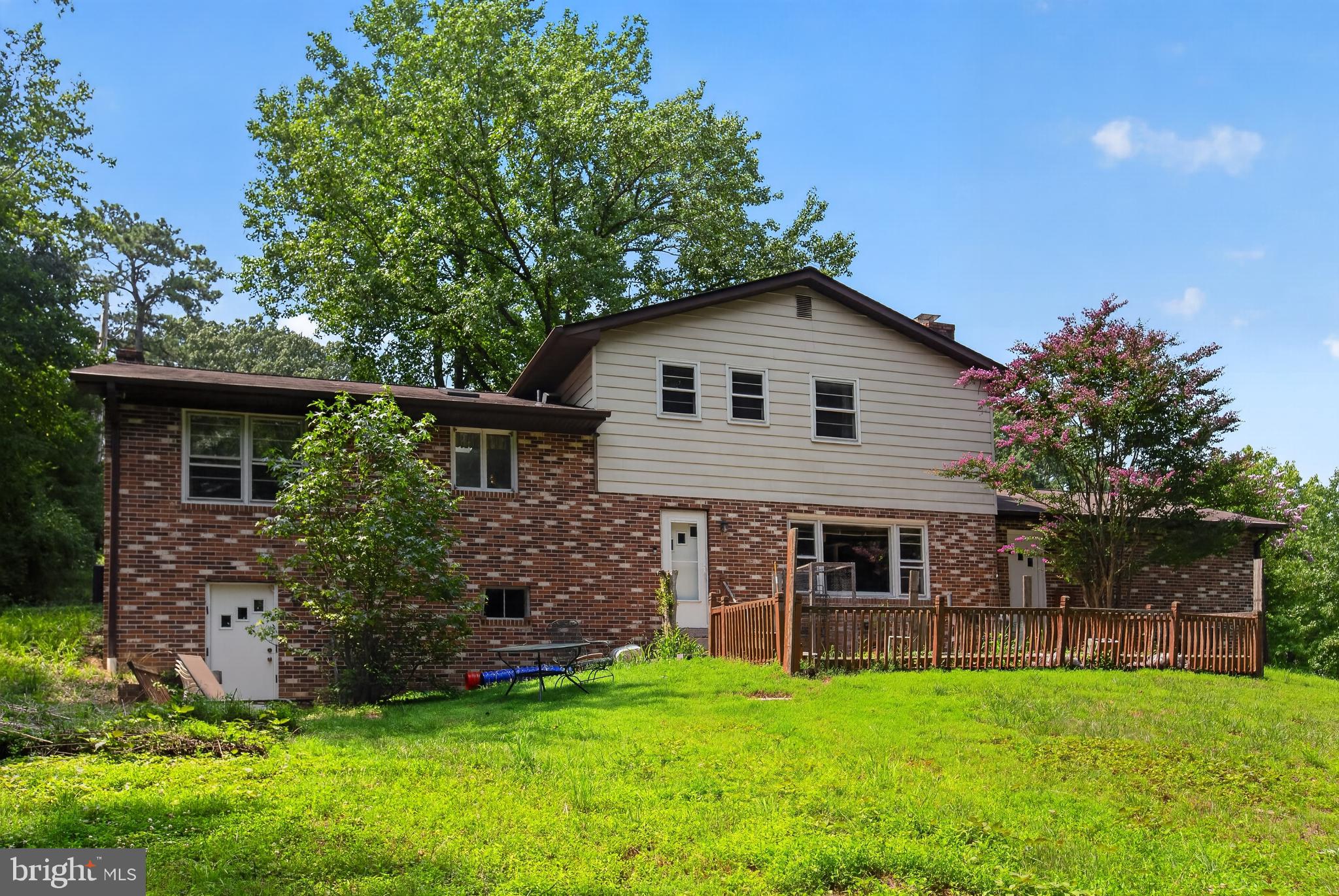 ESPERANZA FARMS - Residential