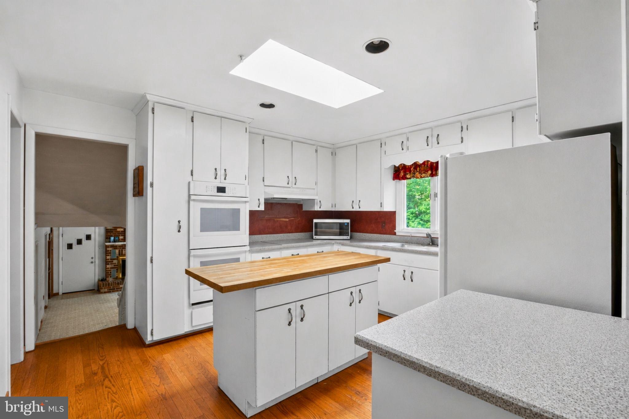 ESPERANZA FARMS - Residential