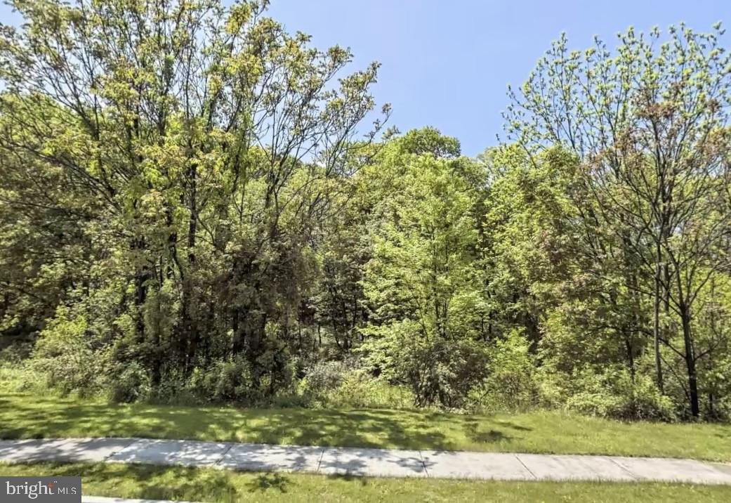 Don't miss this rare opportunity to build your home!  This is the last lot on the street in this established neighborhood.