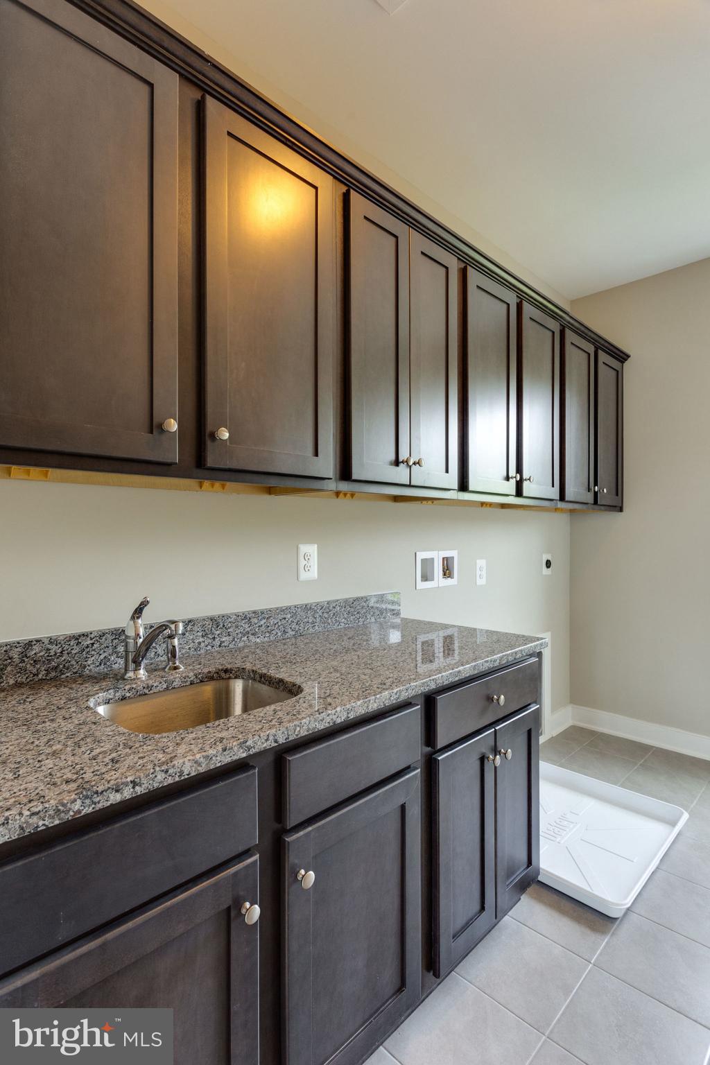 ALCOVA HEIGHTS - Residential
