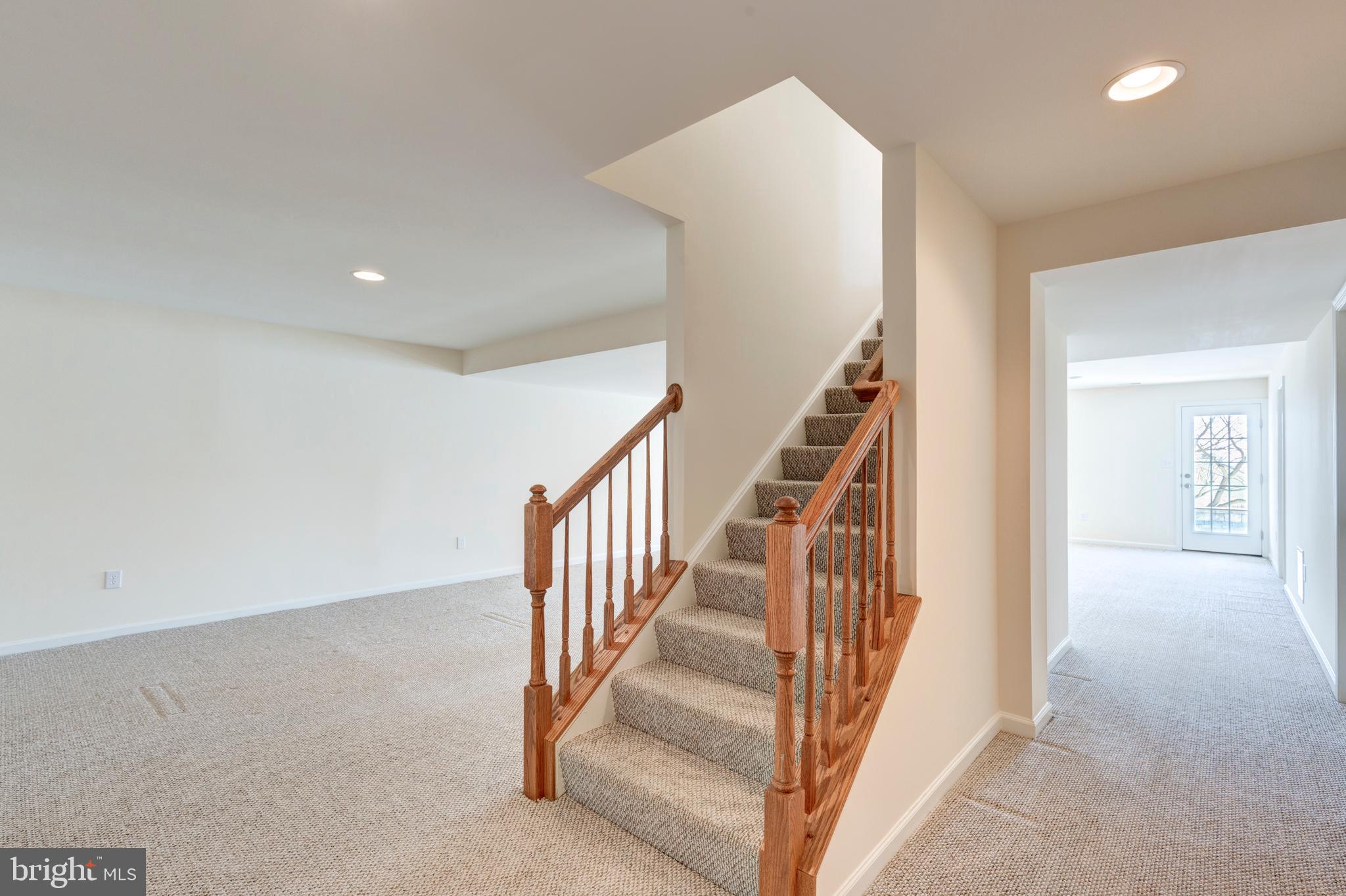 VILLAS AT SHREWSBURY - Residential
