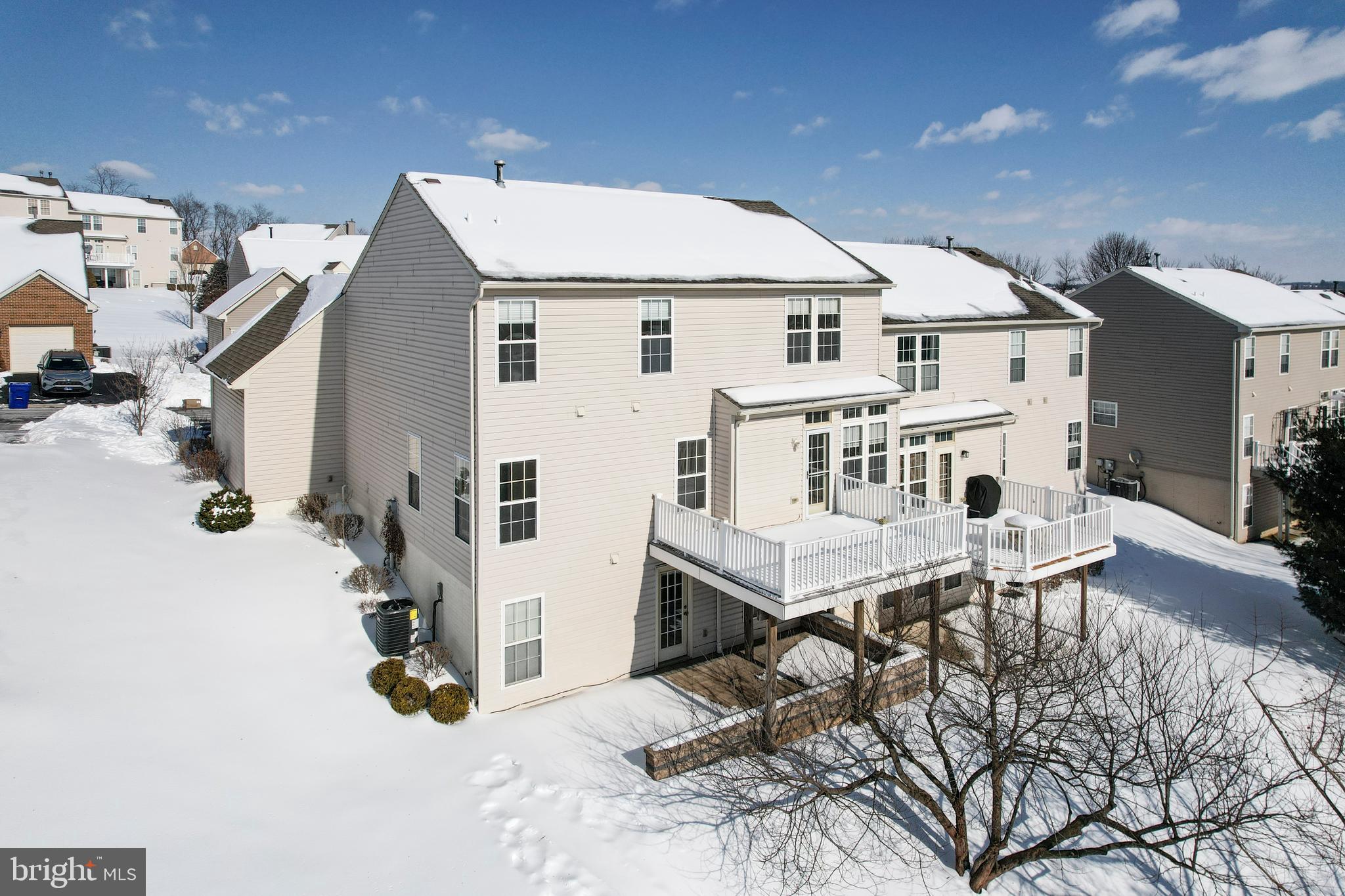 VILLAS AT SHREWSBURY - Residential