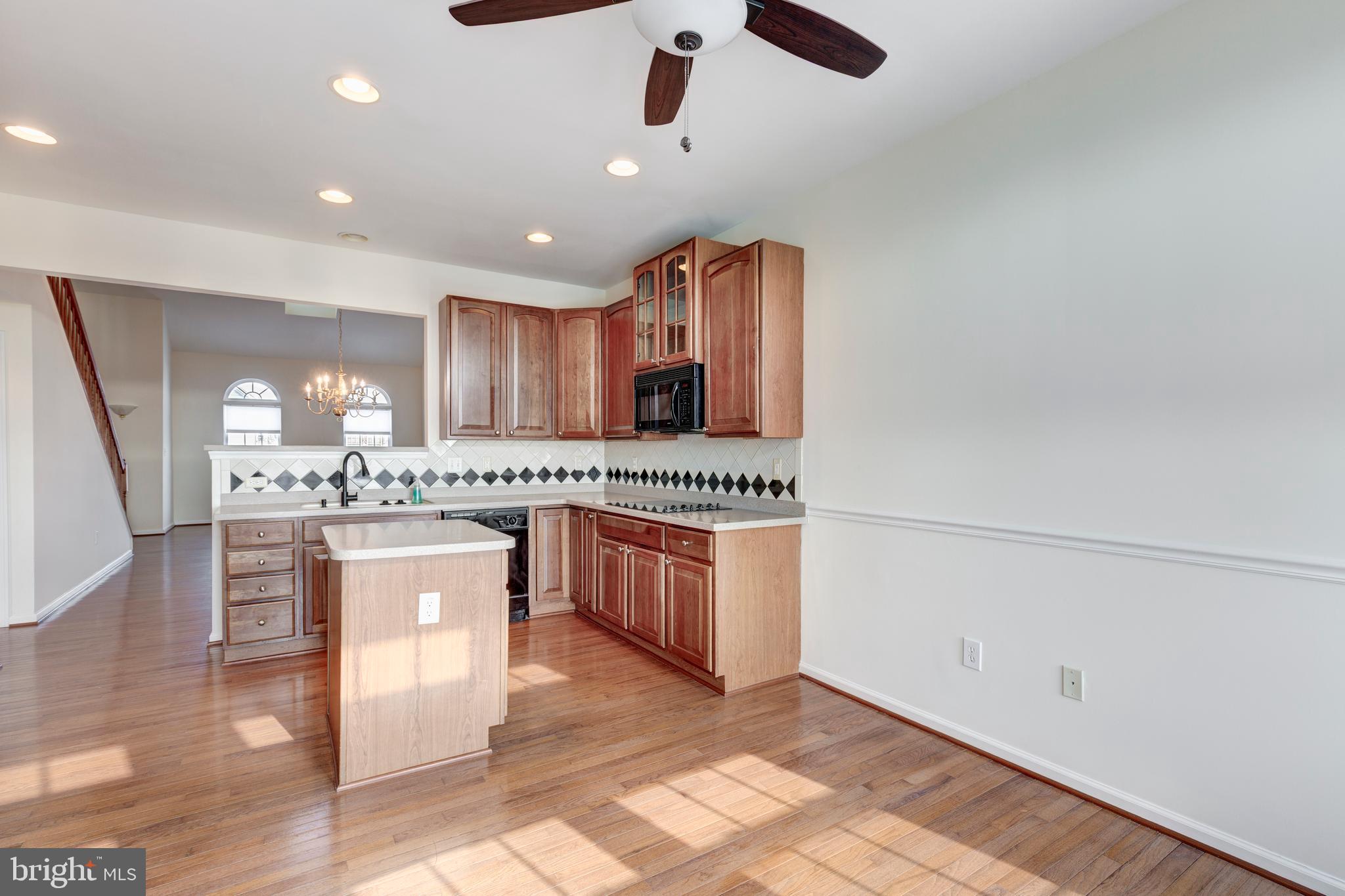VILLAS AT SHREWSBURY - Residential