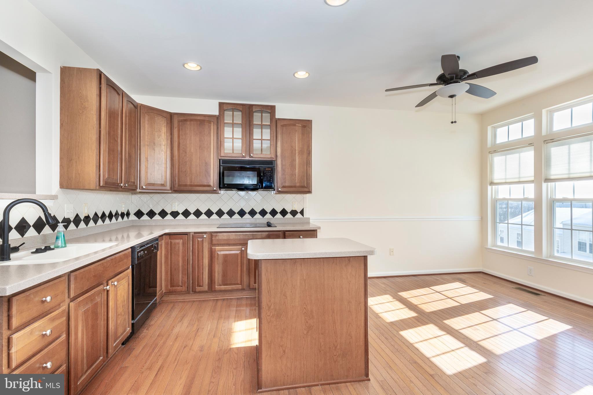 VILLAS AT SHREWSBURY - Residential