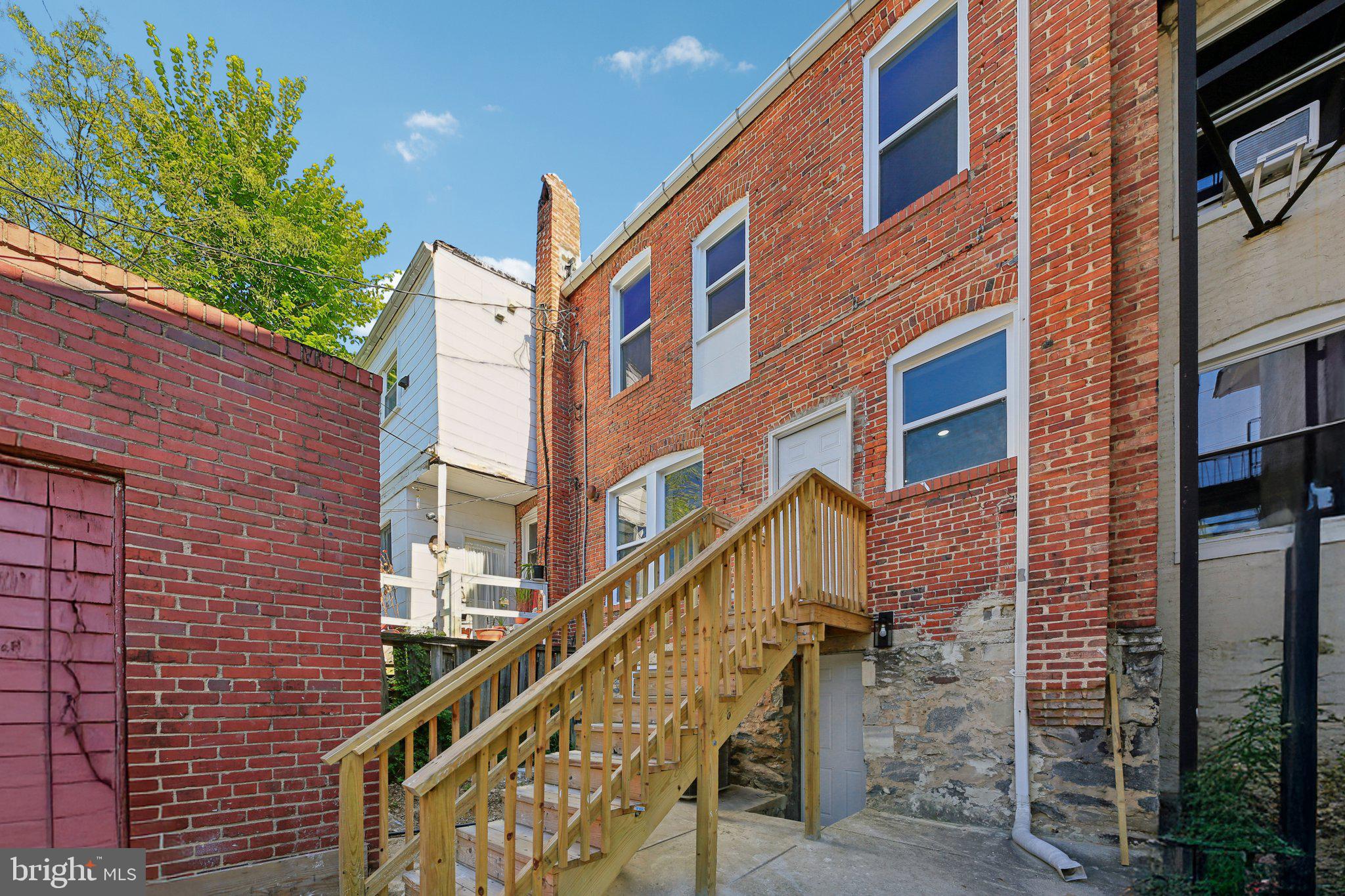 OAKENSHAWE - Residential