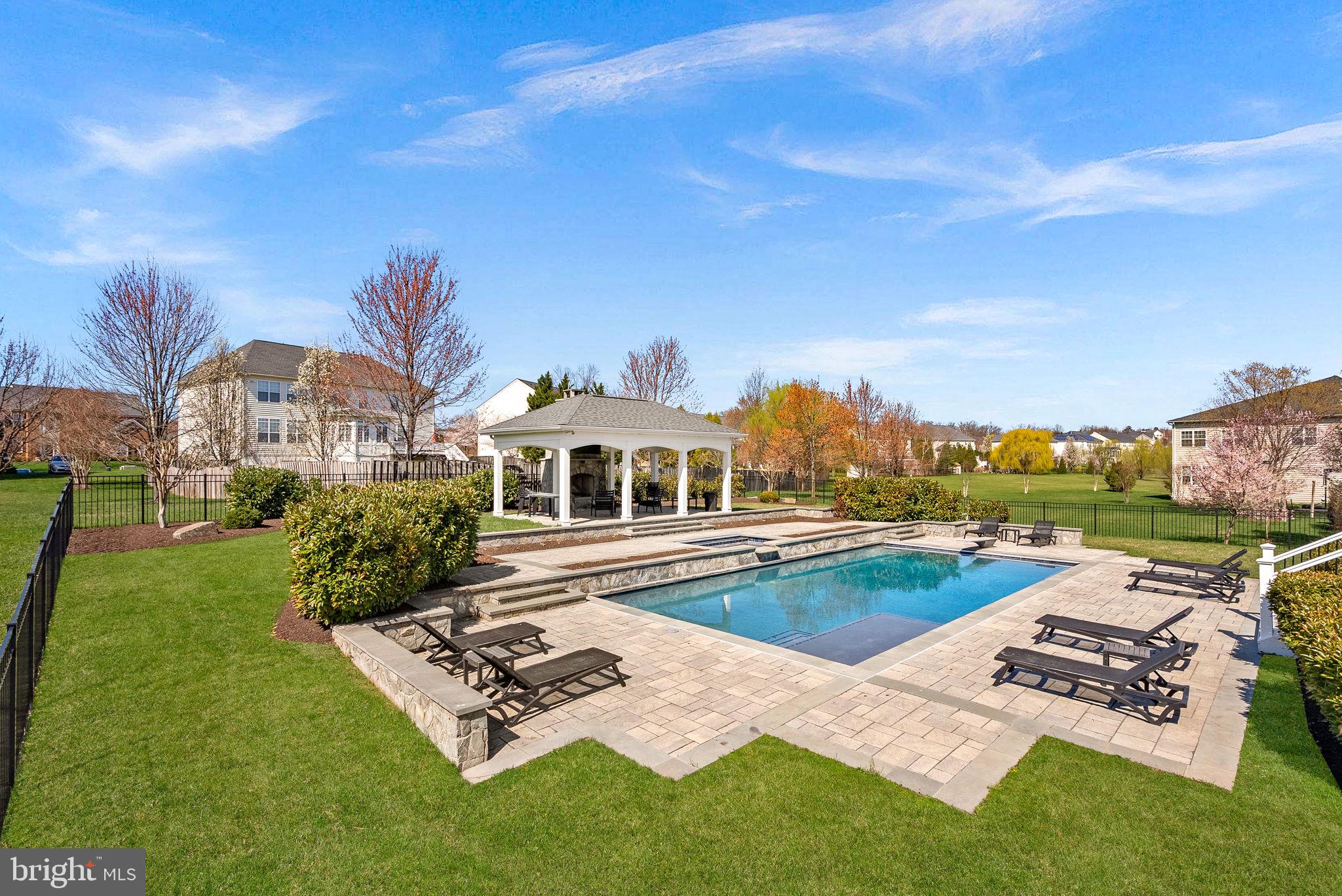 BELLE TERRA - Residential