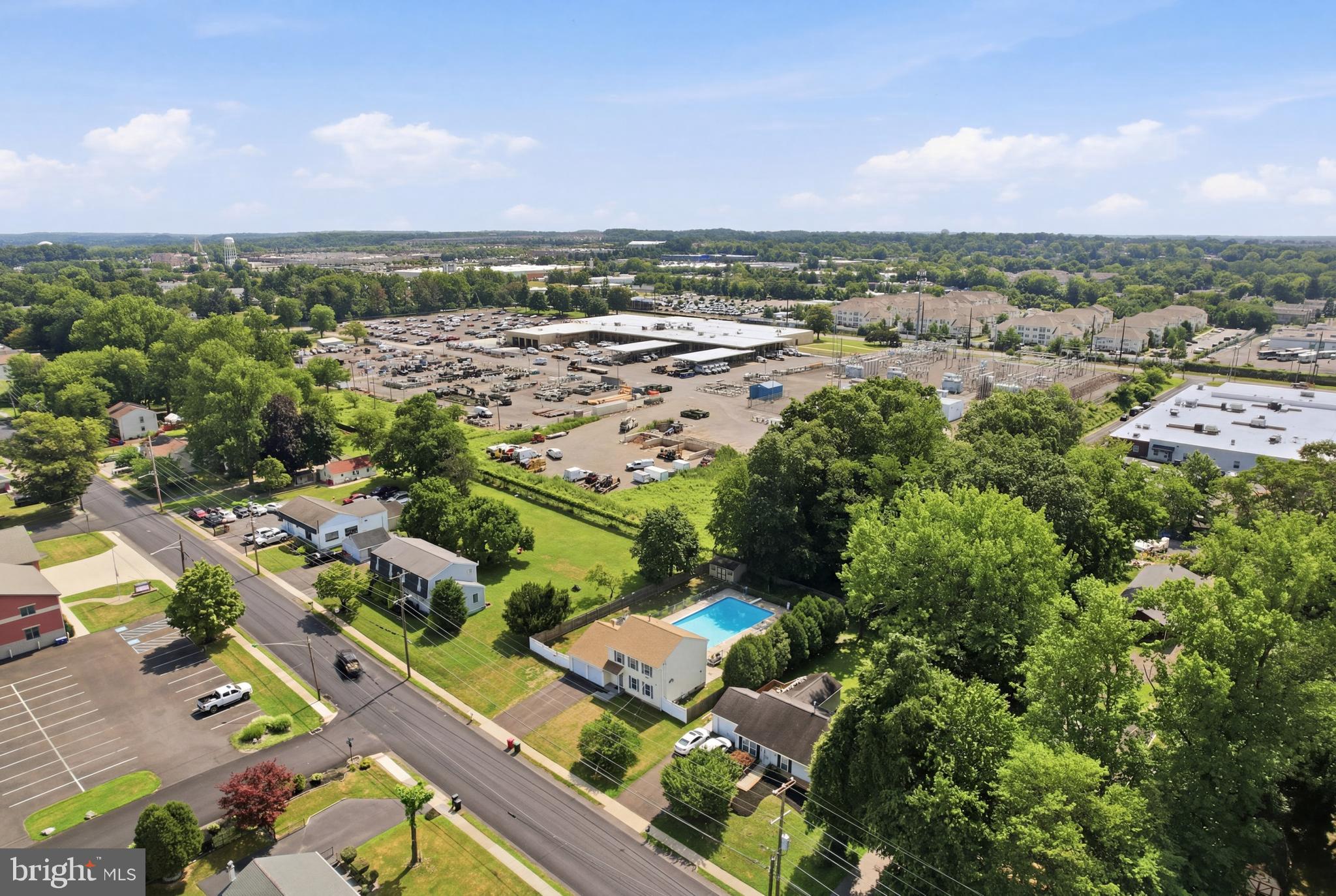 SPEEDWAY - Residential