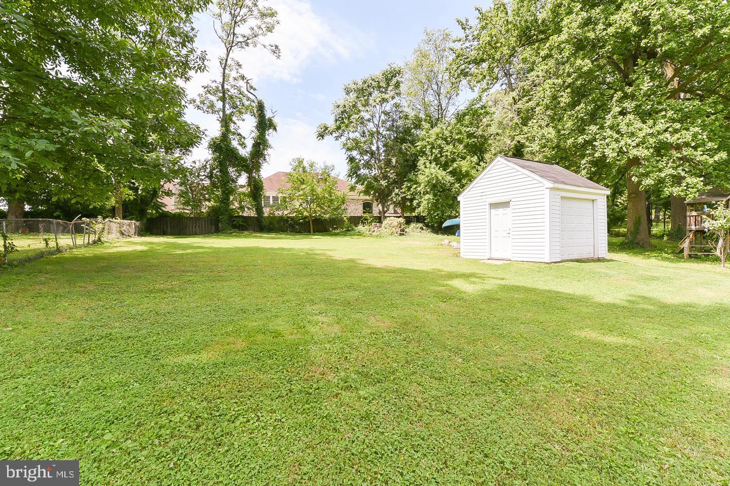FALLS CHURCH - Residential Lease