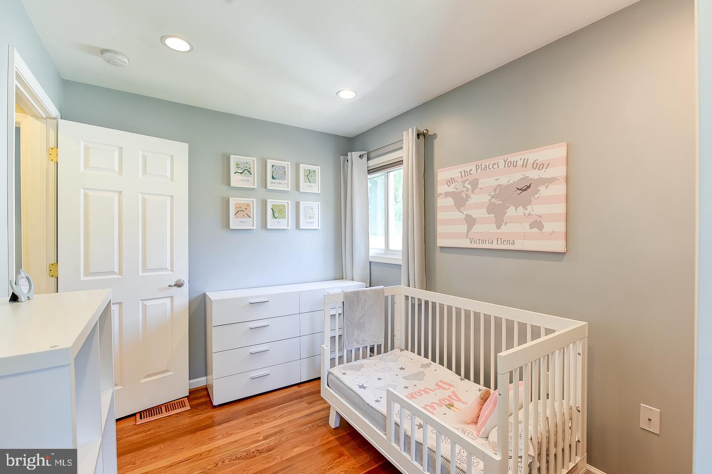 FALLS CHURCH - Residential Lease