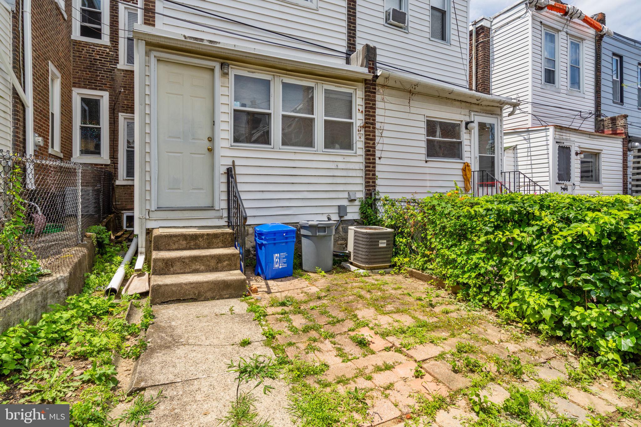 ROXBOROUGH - Residential