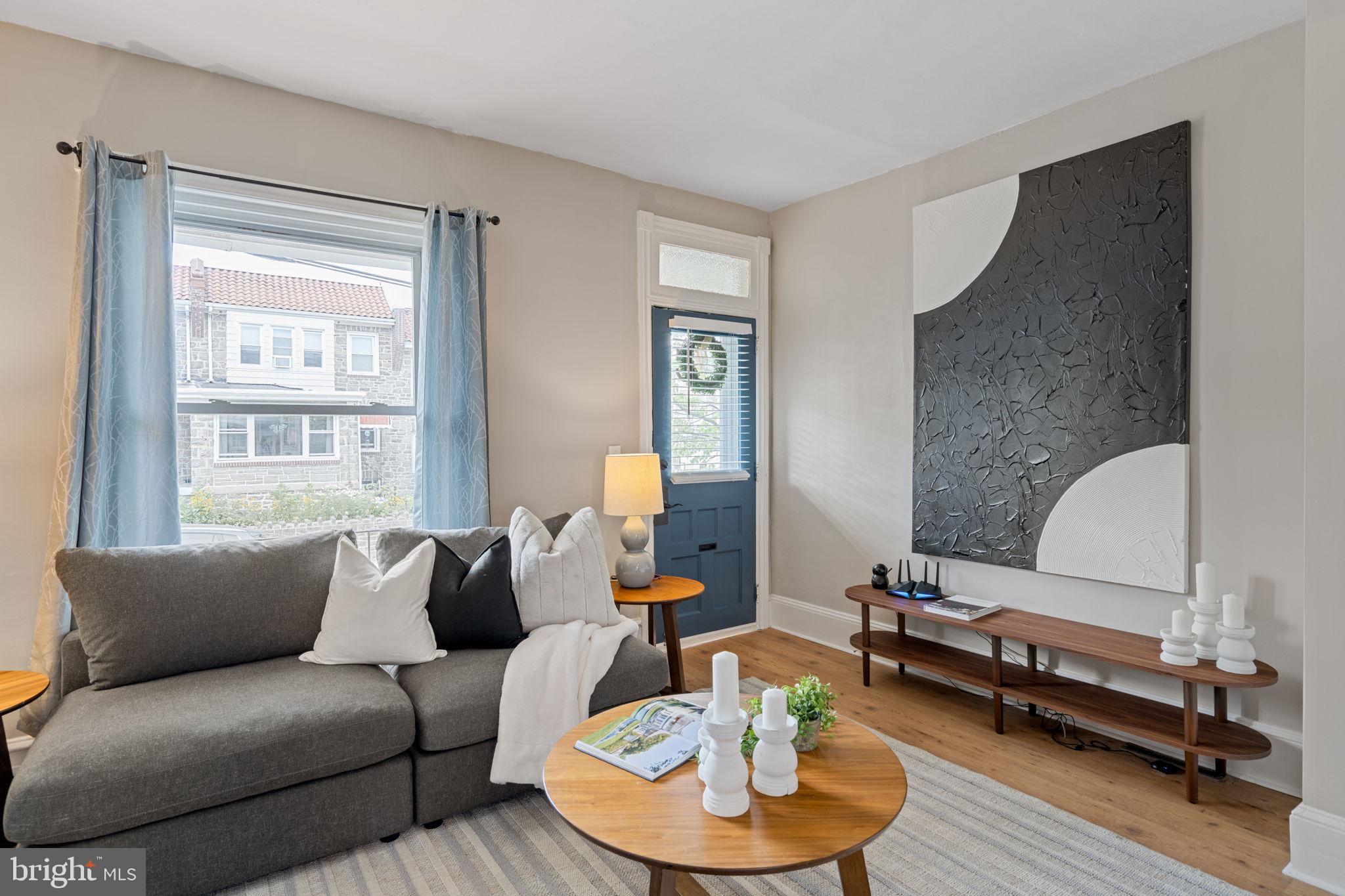 ROXBOROUGH - Residential
