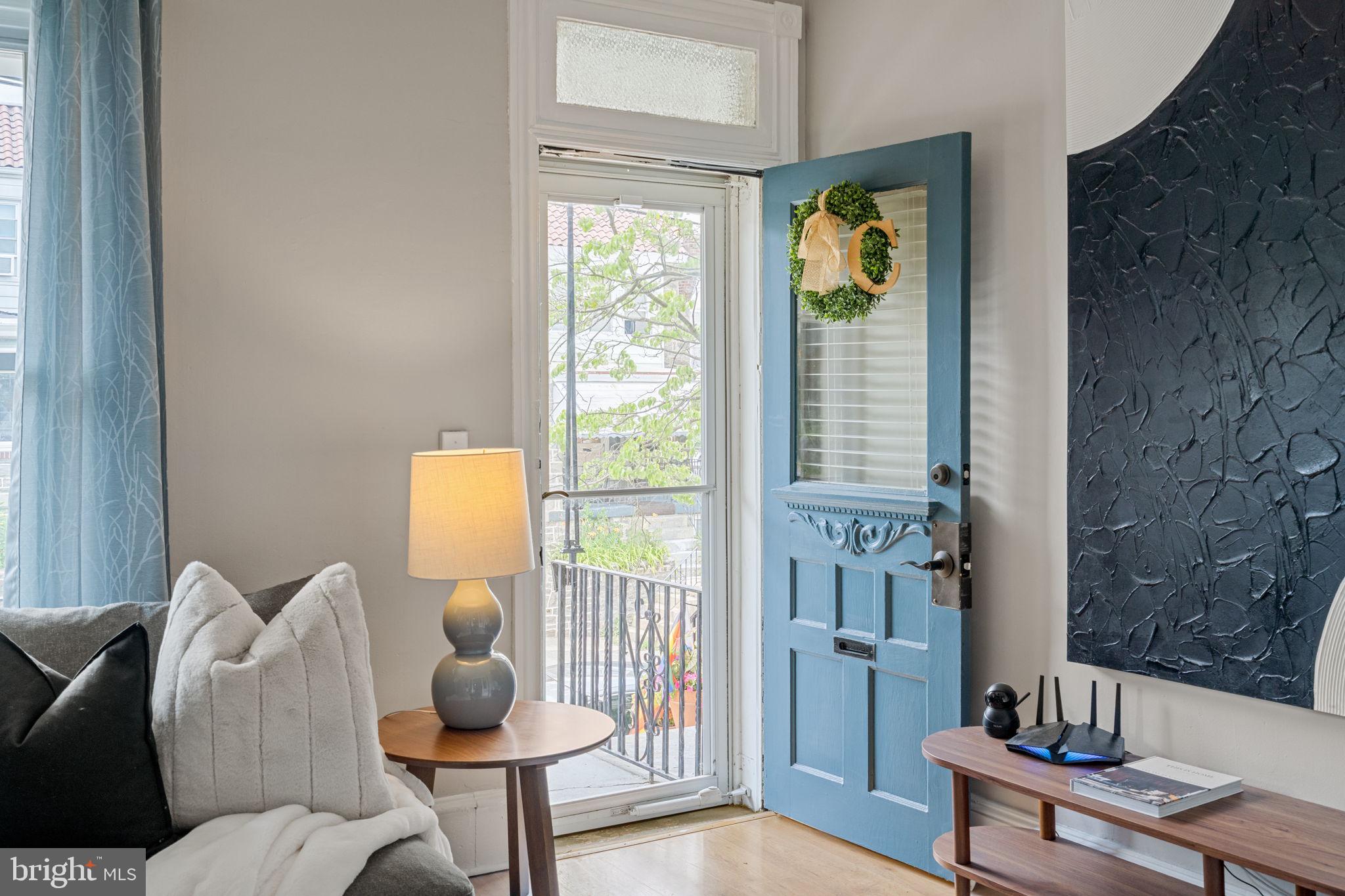 ROXBOROUGH - Residential