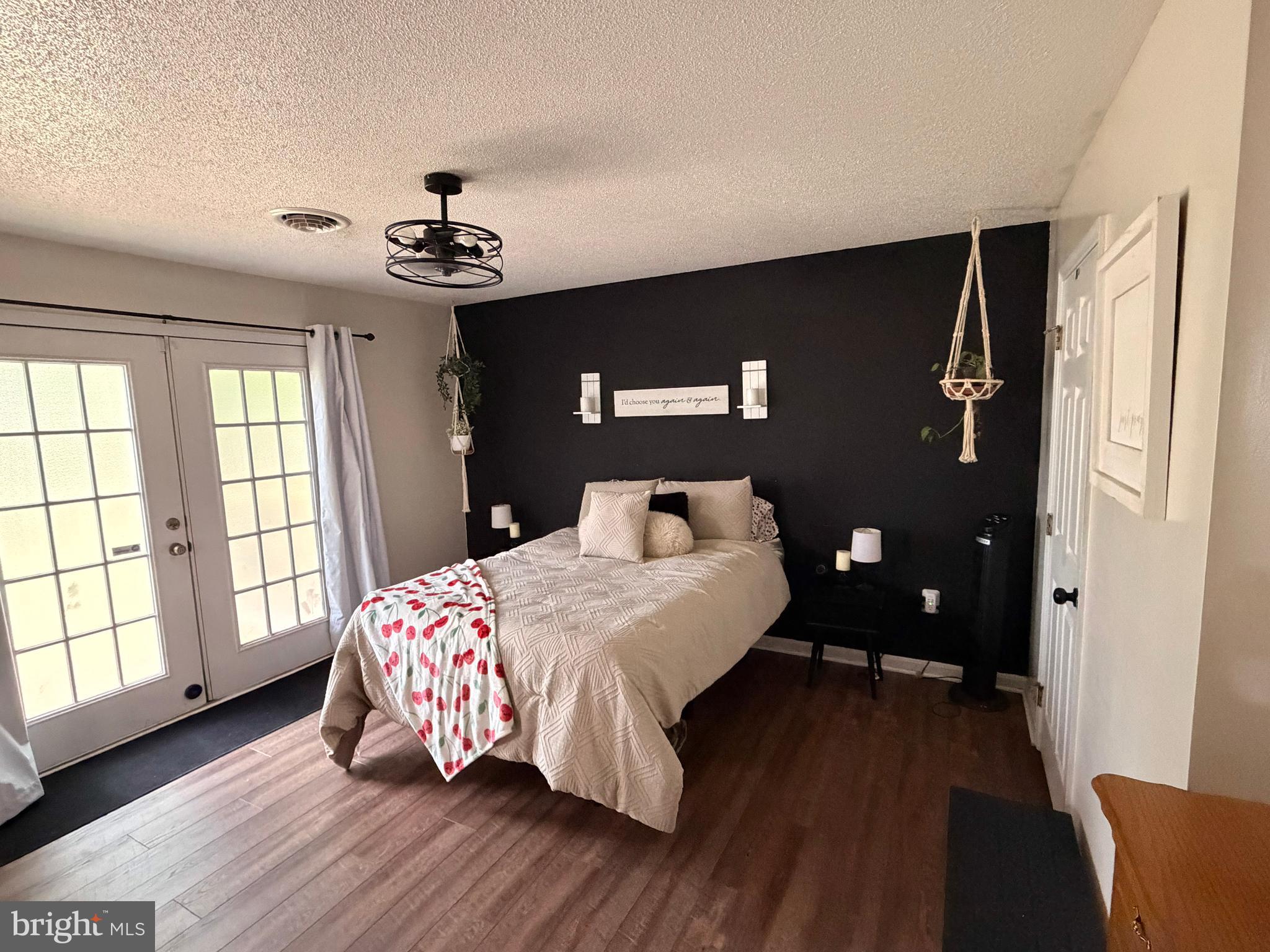 PIKEVIEW ACRES WEST - Residential