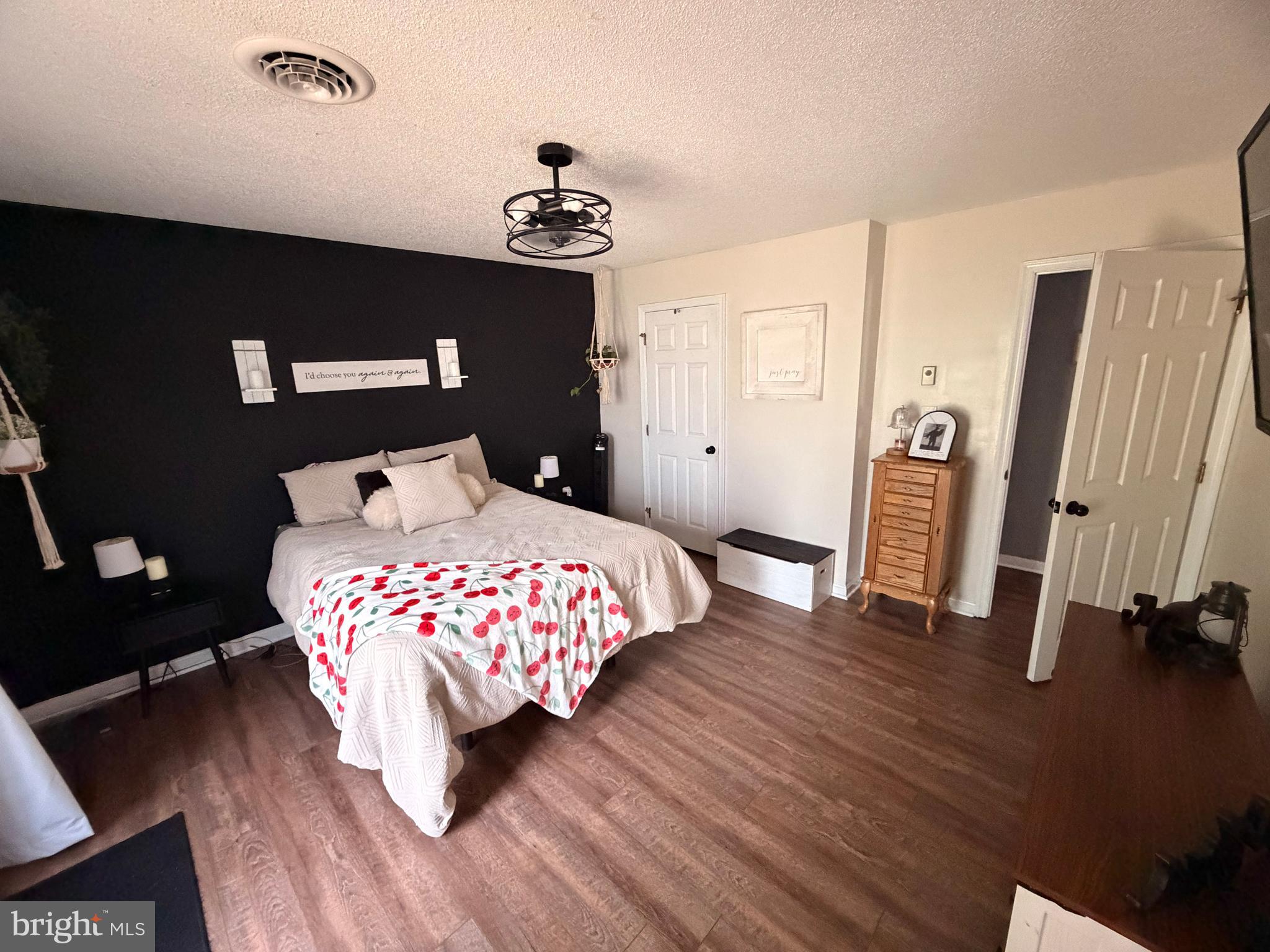 PIKEVIEW ACRES WEST - Residential