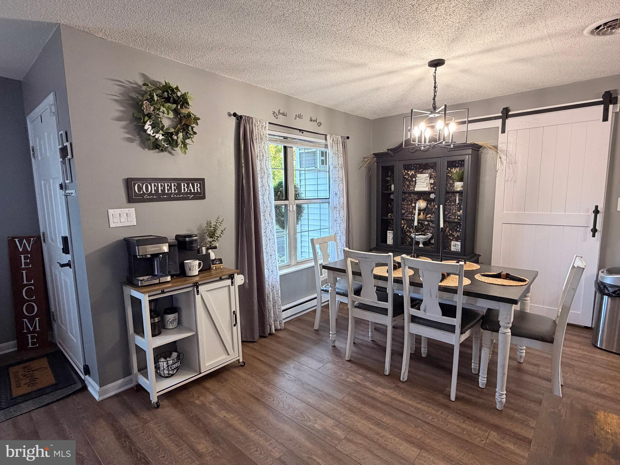 PIKEVIEW ACRES WEST - Residential