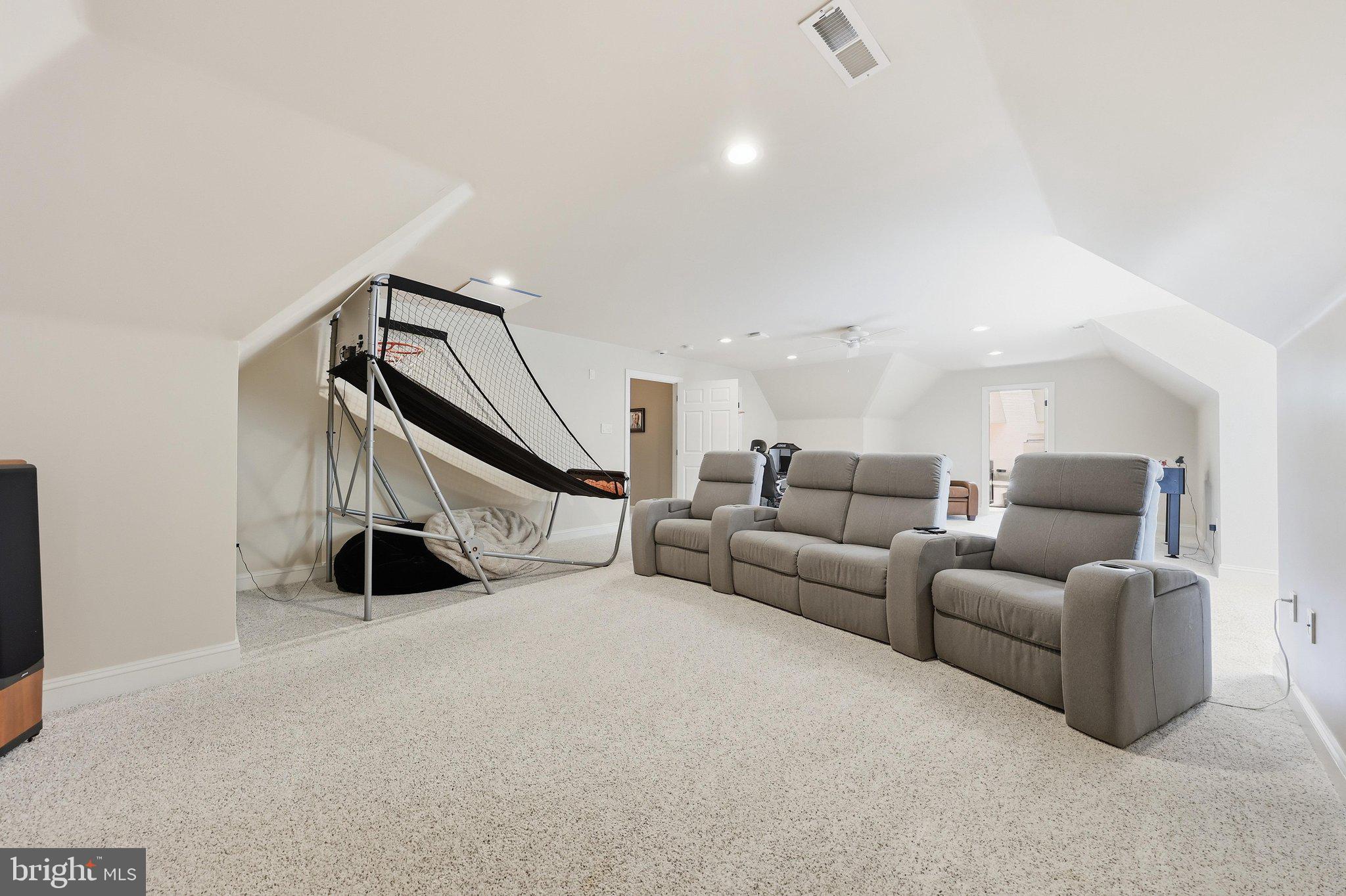 REDAMAR ESTATES - Residential