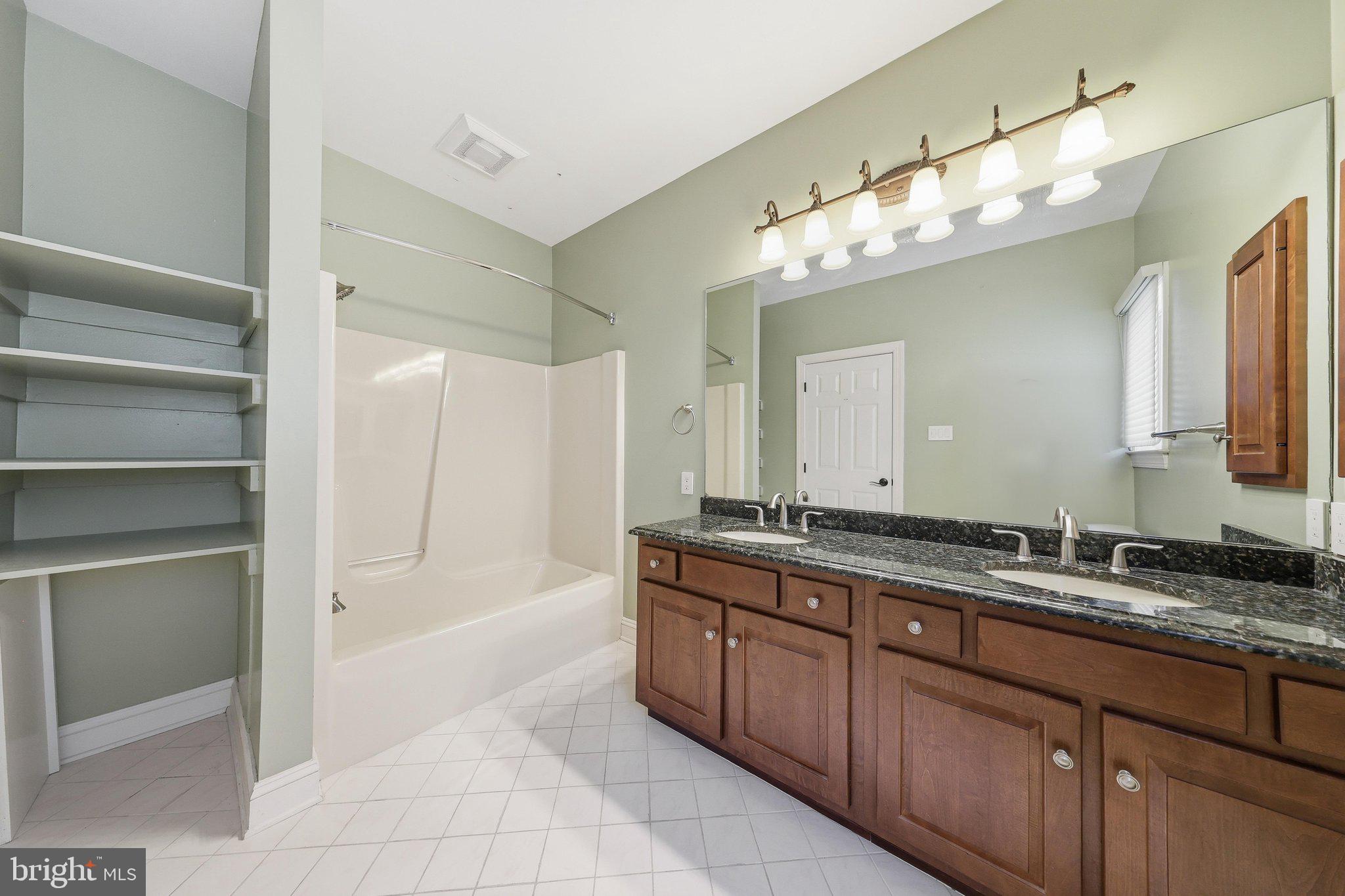 REDAMAR ESTATES - Residential