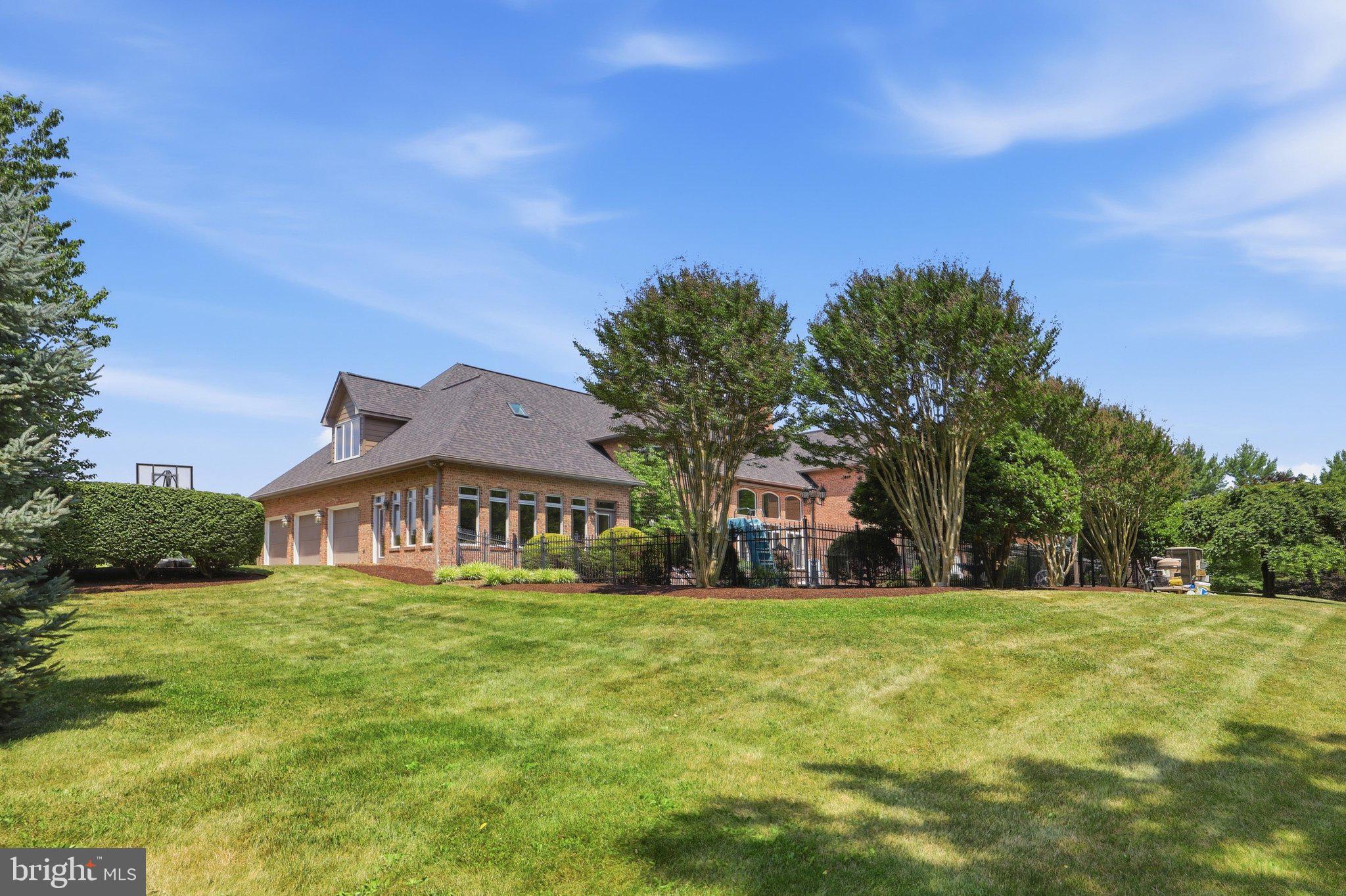 REDAMAR ESTATES - Residential