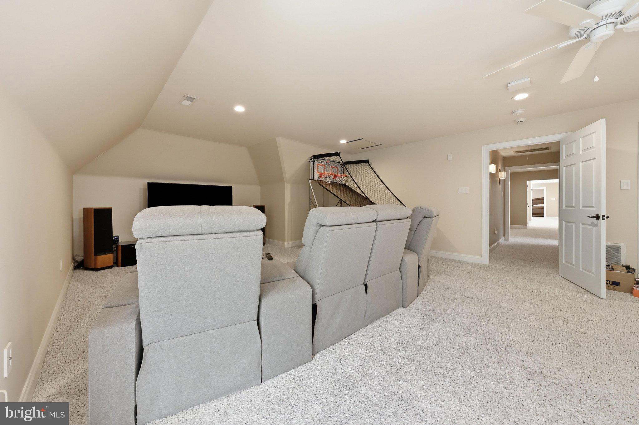 REDAMAR ESTATES - Residential