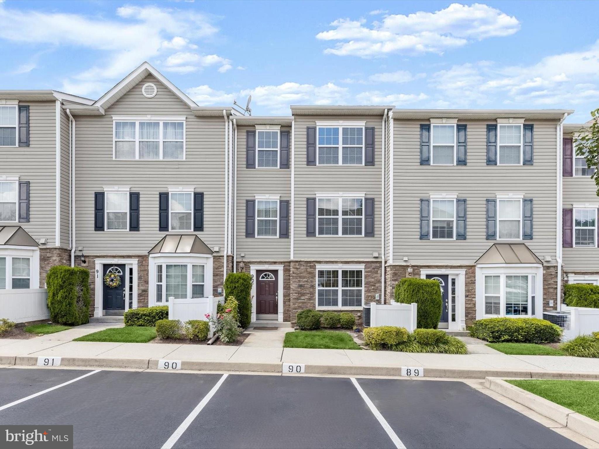 RESERVOIR RIDGE - Residential