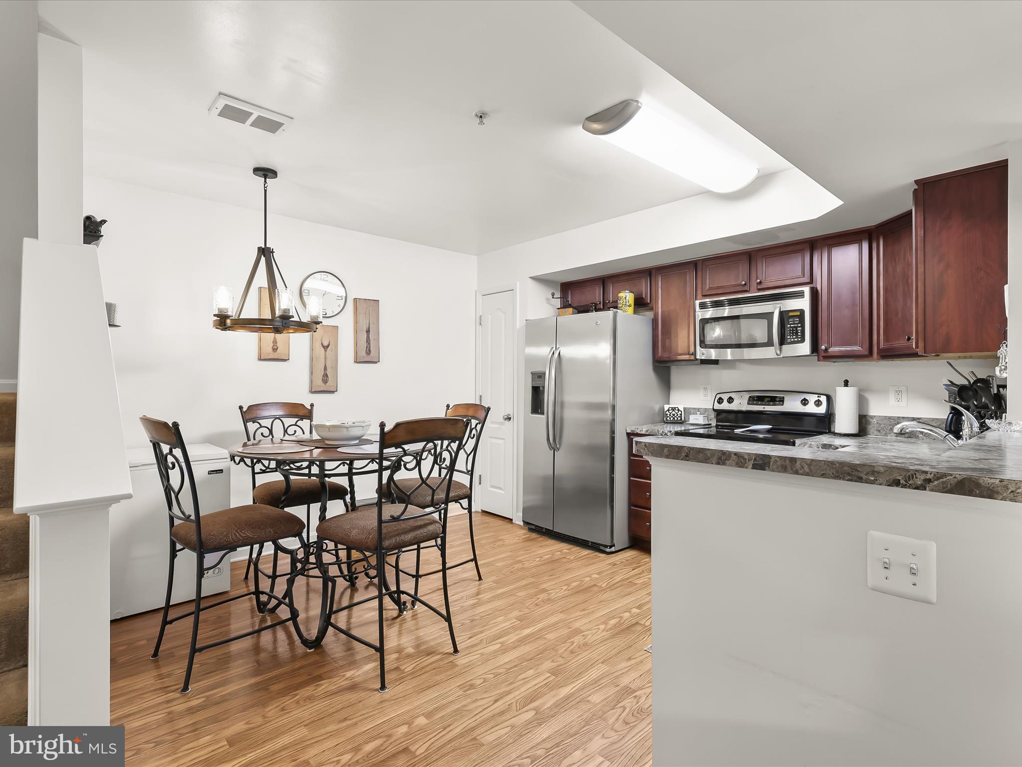 RESERVOIR RIDGE - Residential
