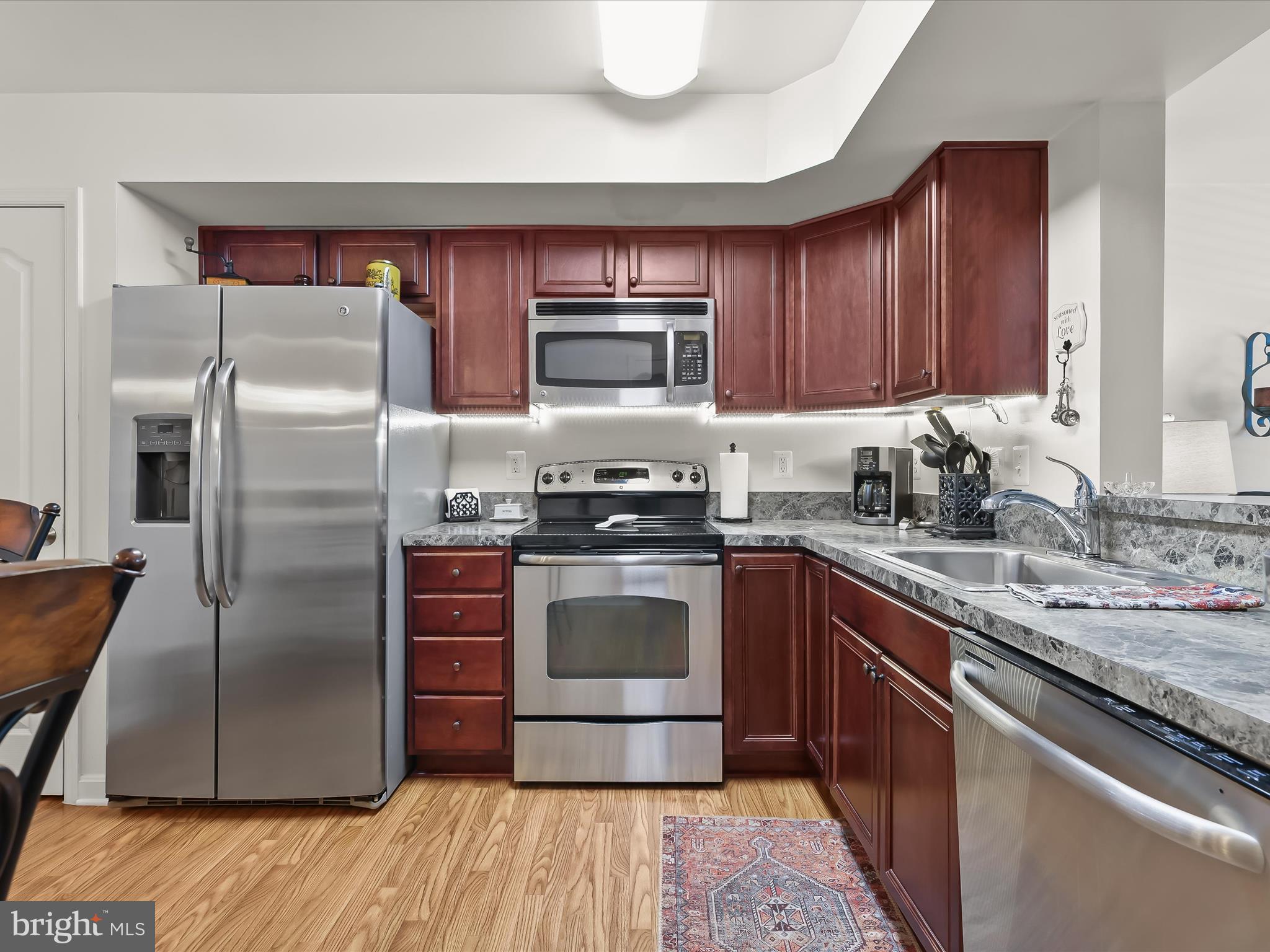 RESERVOIR RIDGE - Residential